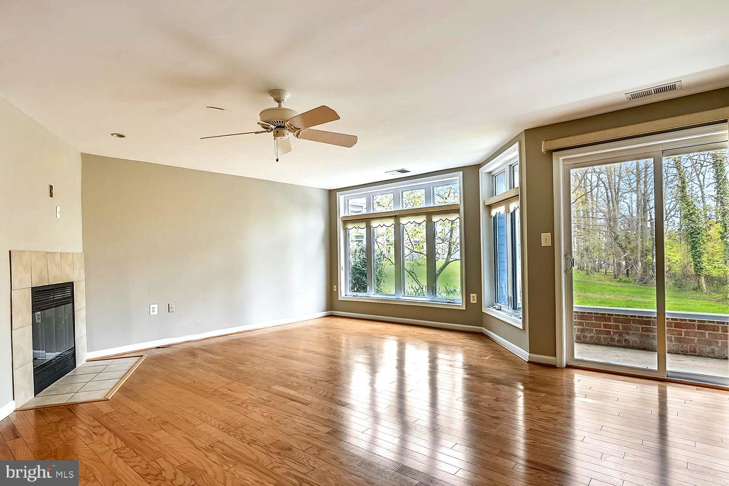 LAKE HERON CONDO - Residential