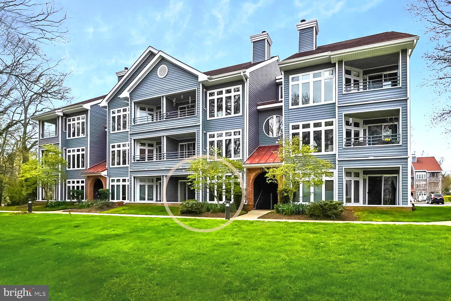 LAKE HERON CONDO - Residential