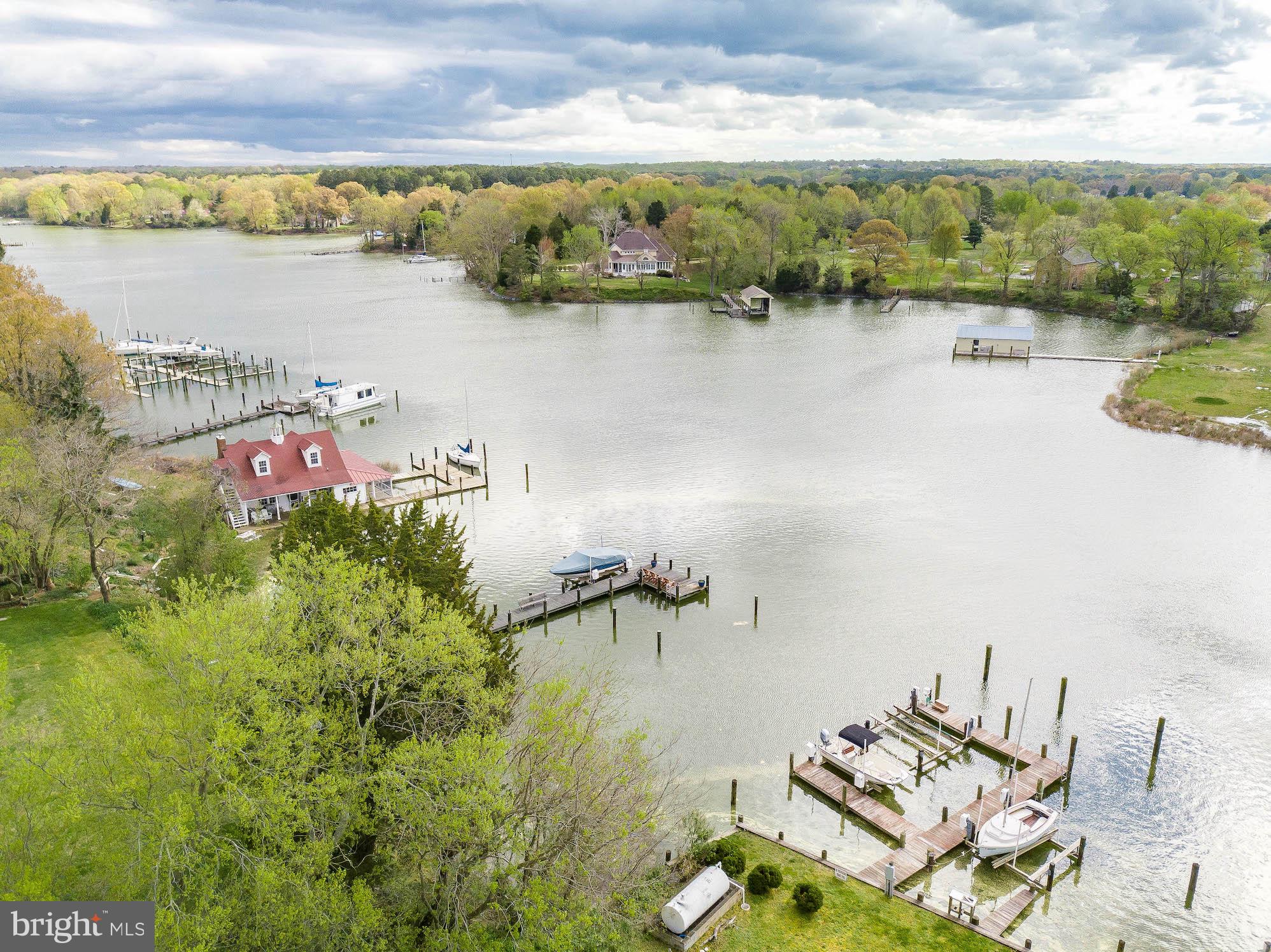 HARBOR VIEW VILLAS - Residential