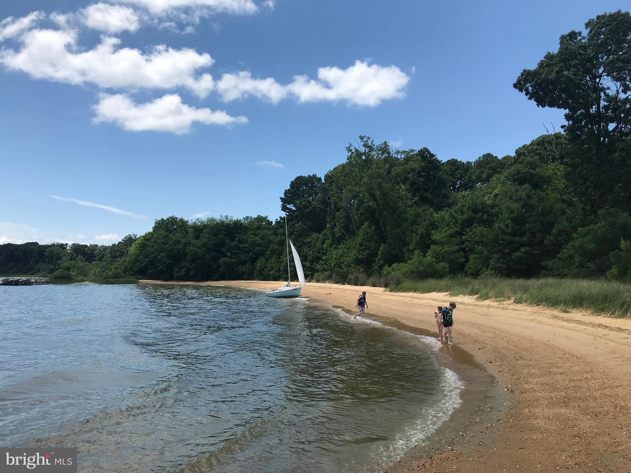 HARBOR VIEW VILLAS - Residential