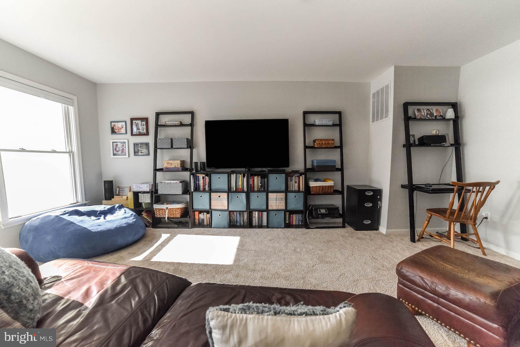 HARBOR VIEW VILLAS - Residential