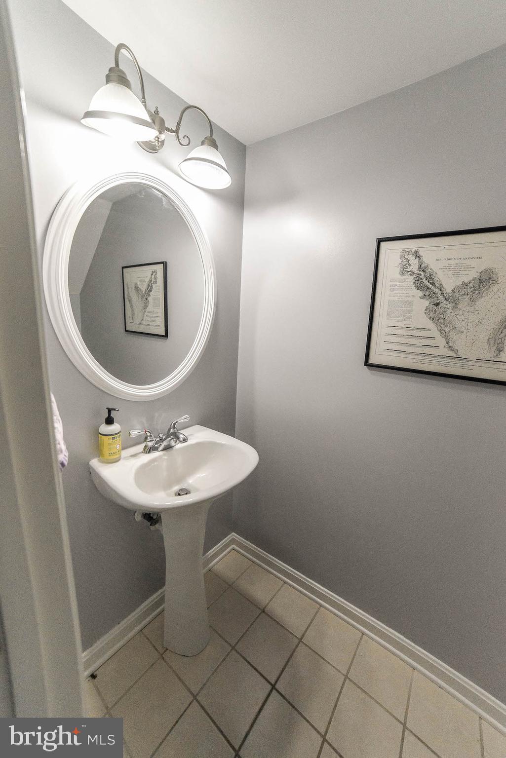 HARBOR VIEW VILLAS - Residential