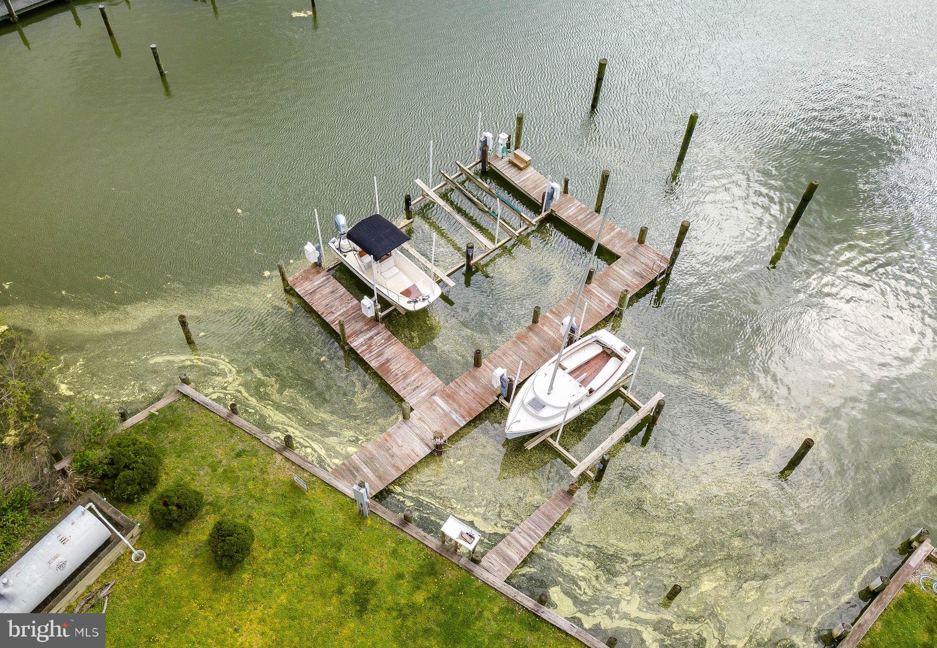 HARBOR VIEW VILLAS - Residential