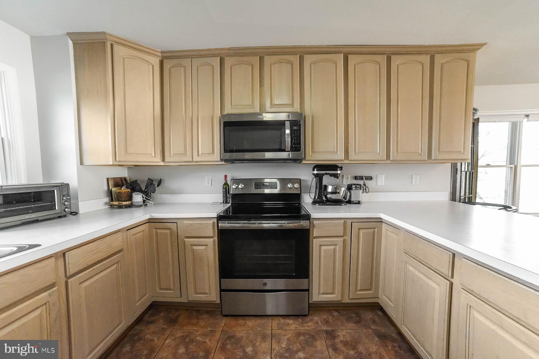 HARBOR VIEW VILLAS - Residential