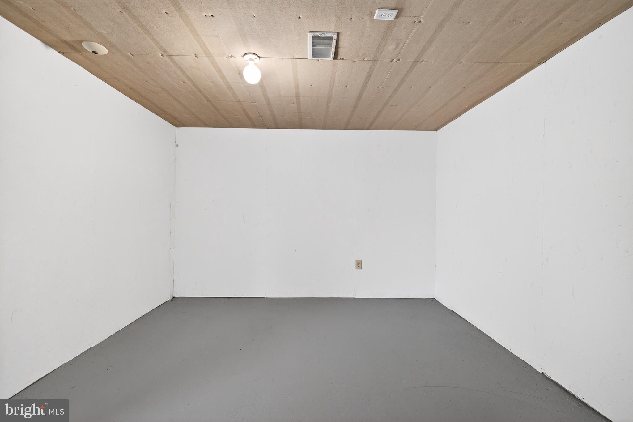BRANTWOOD - Residential