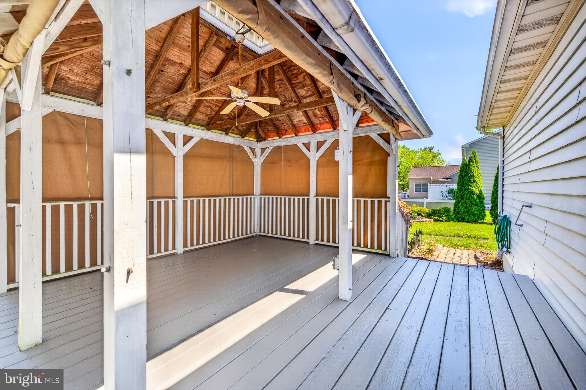 BRANTWOOD - Residential