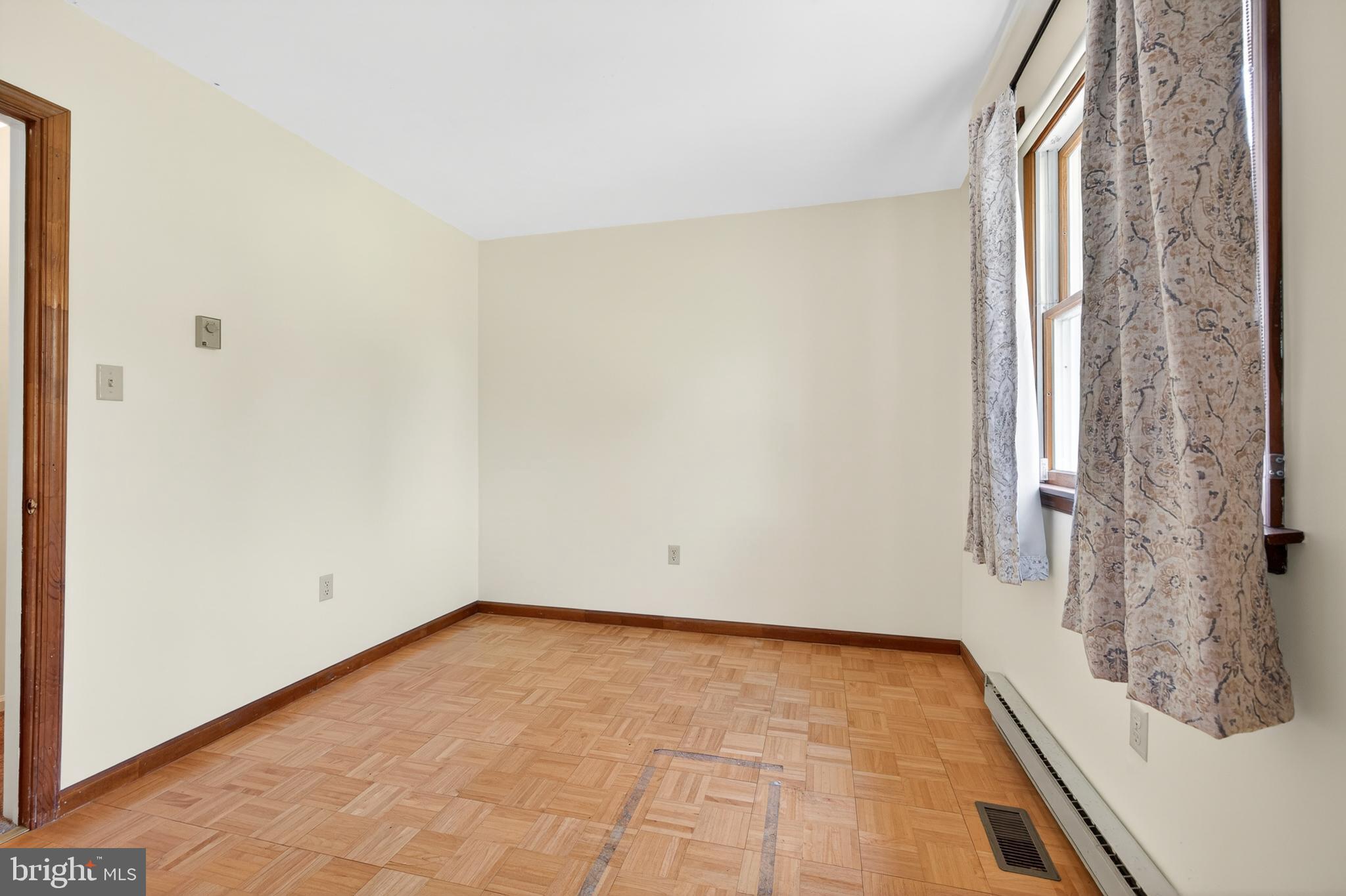 BRANTWOOD - Residential
