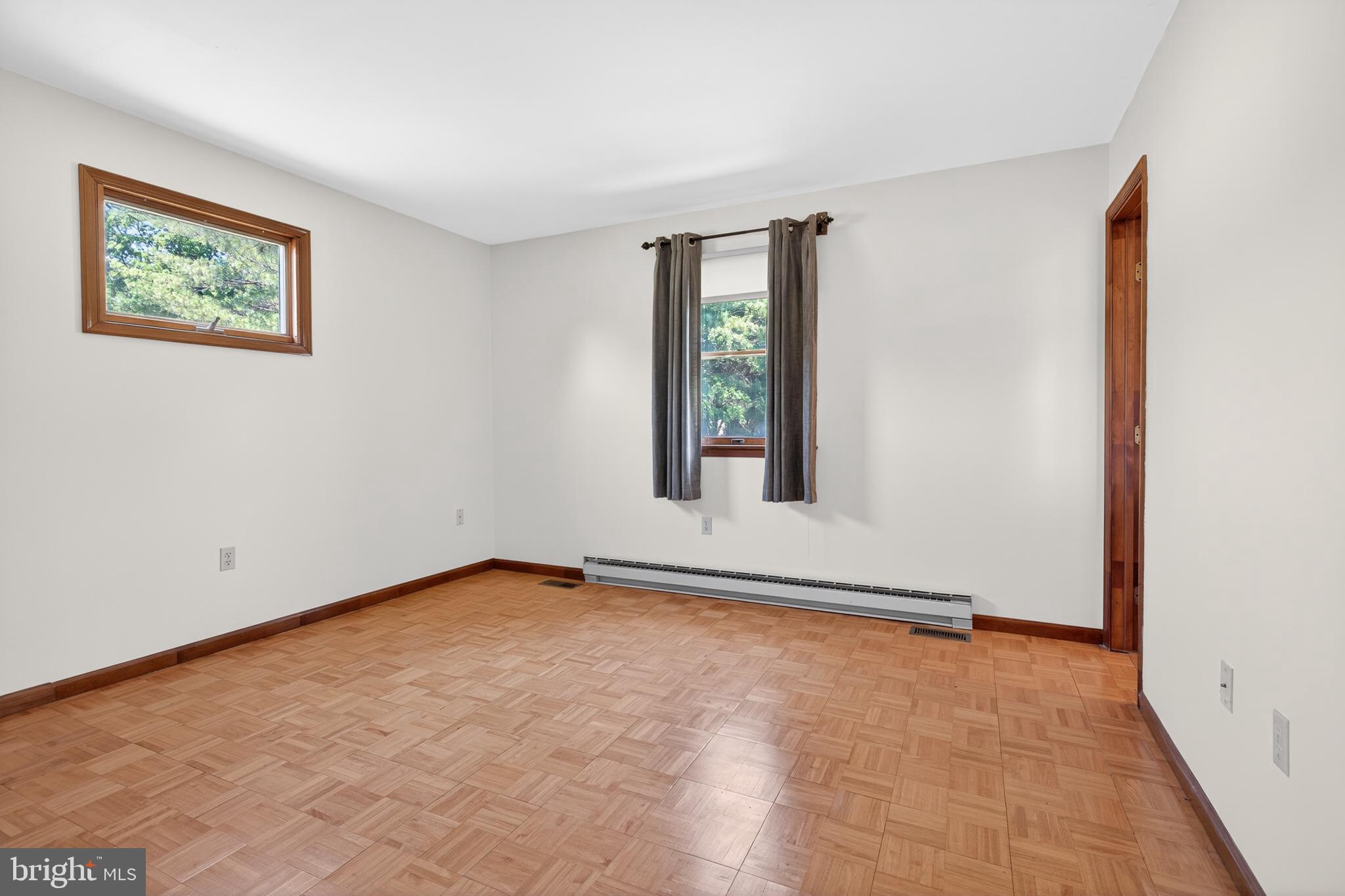 BRANTWOOD - Residential