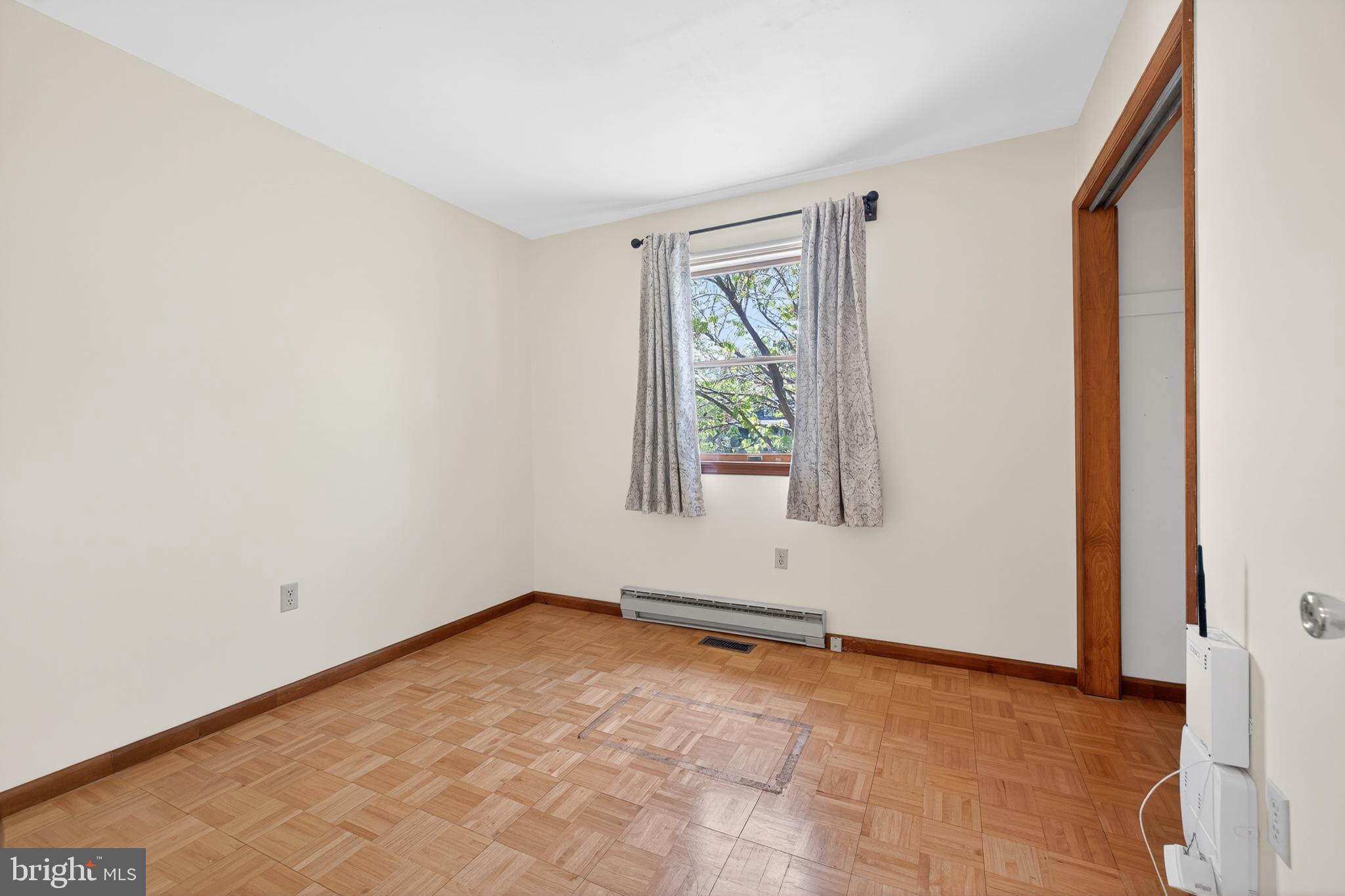 BRANTWOOD - Residential