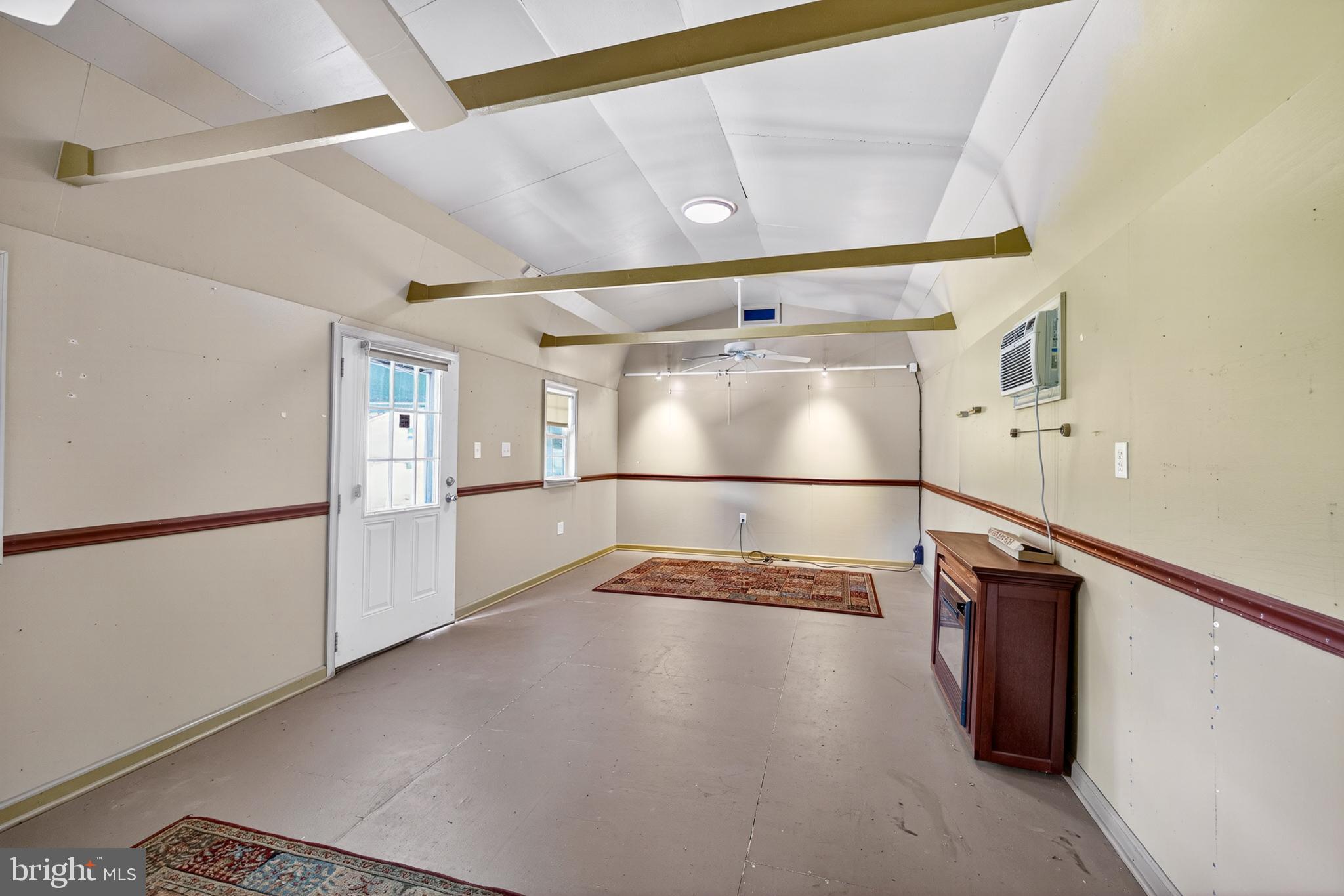 BRANTWOOD - Residential