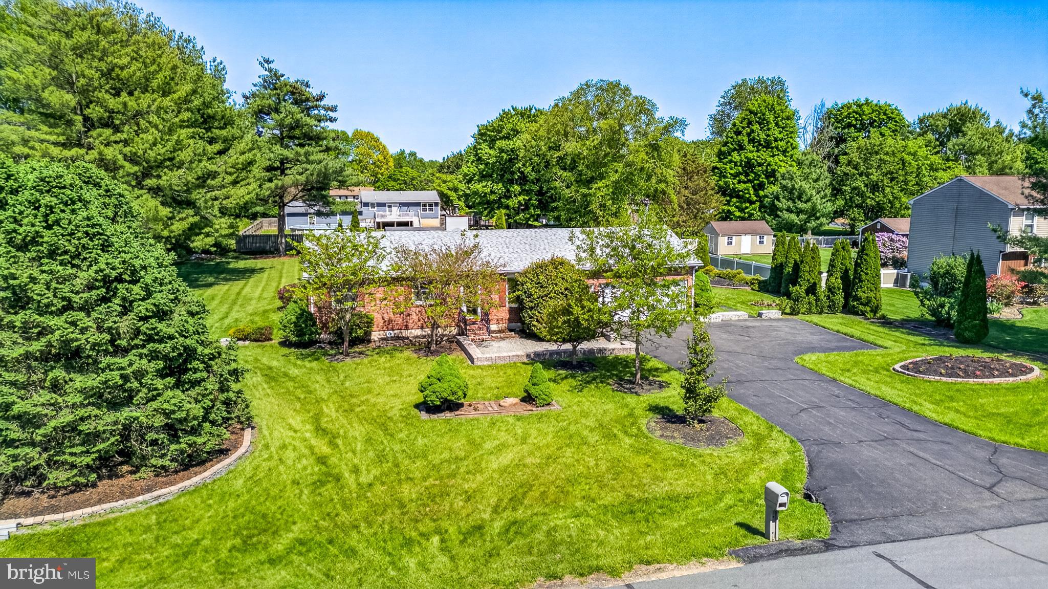 BRANTWOOD - Residential