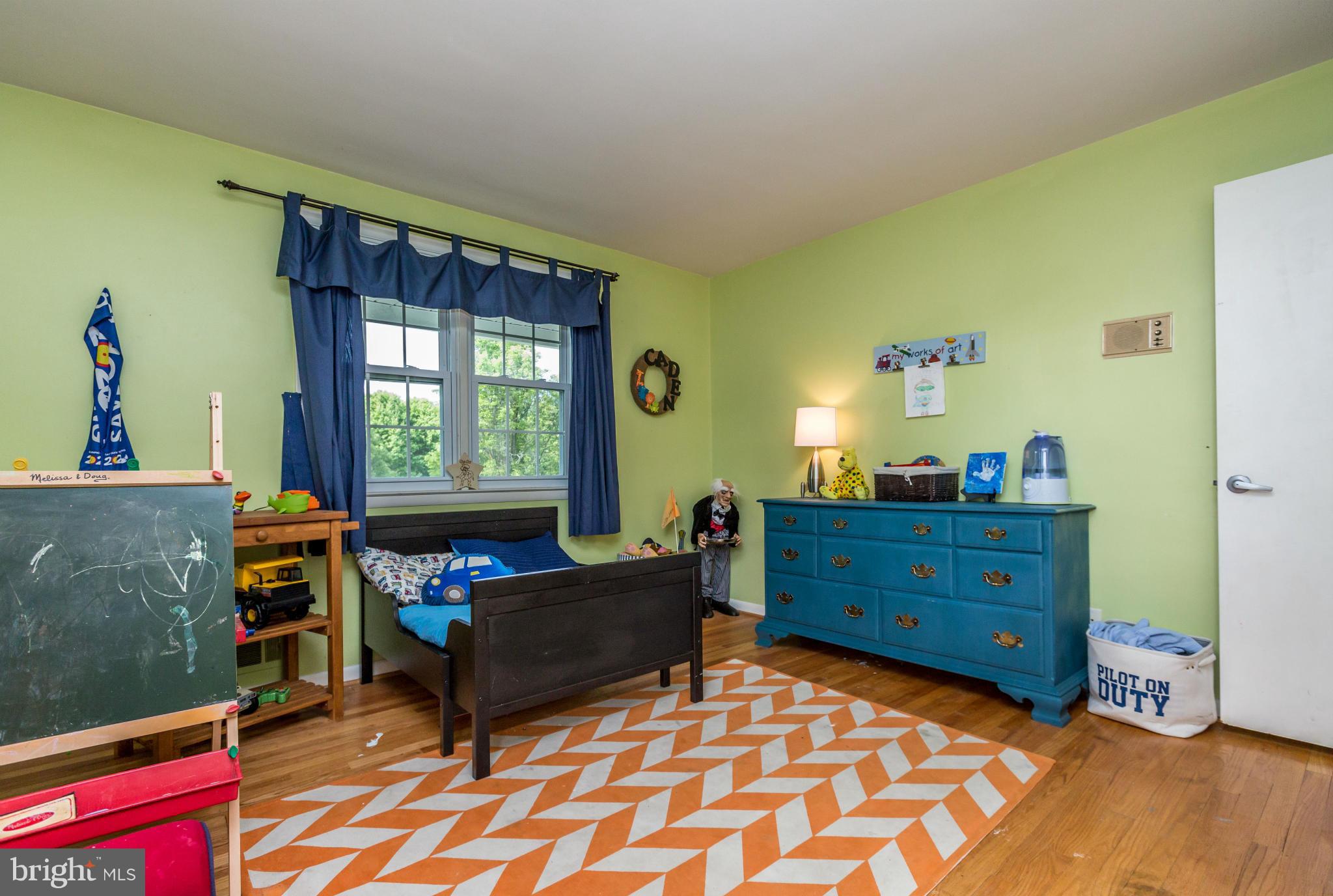 VILLAGE GREEN - Residential