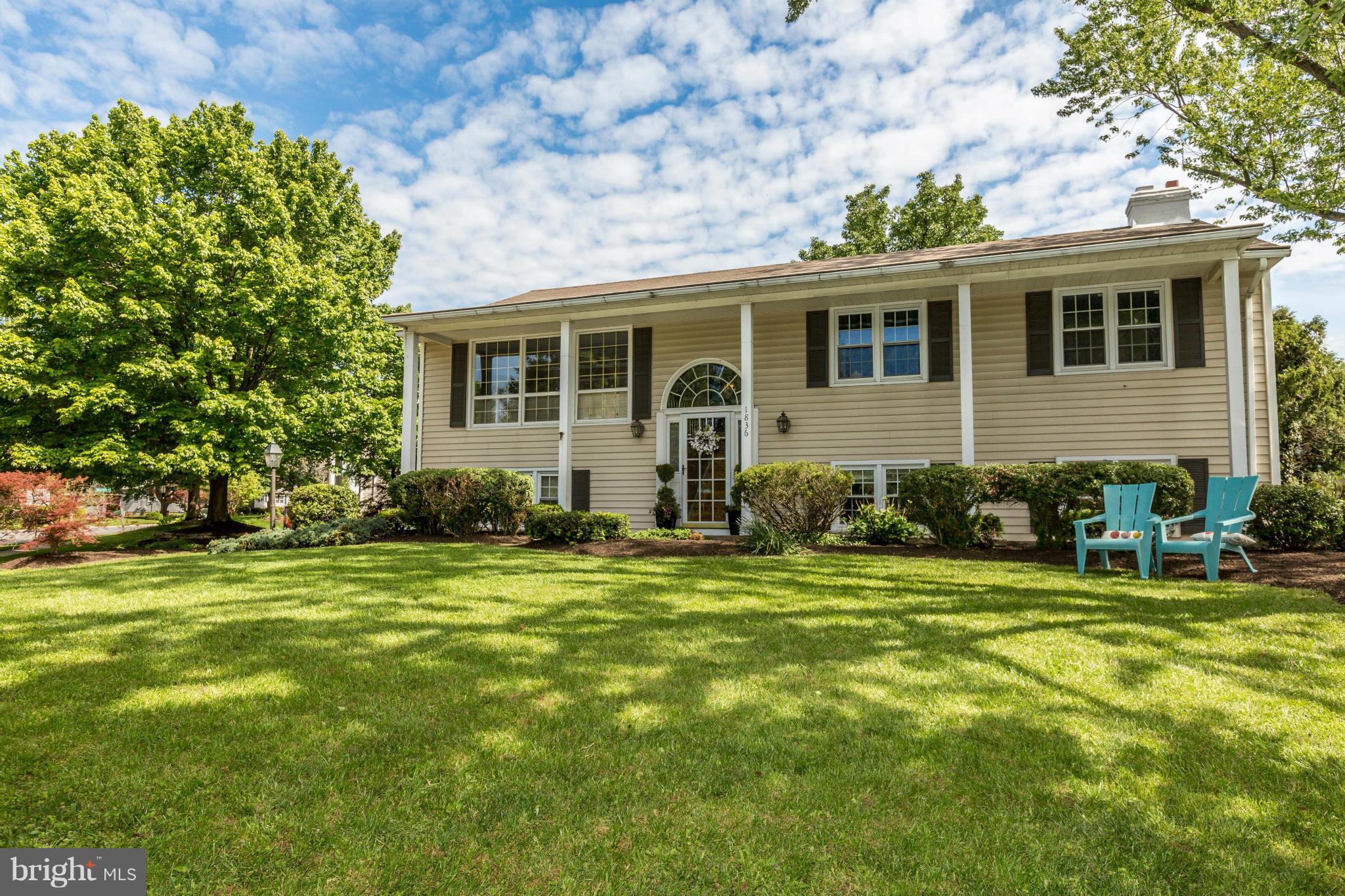 VILLAGE GREEN - Residential