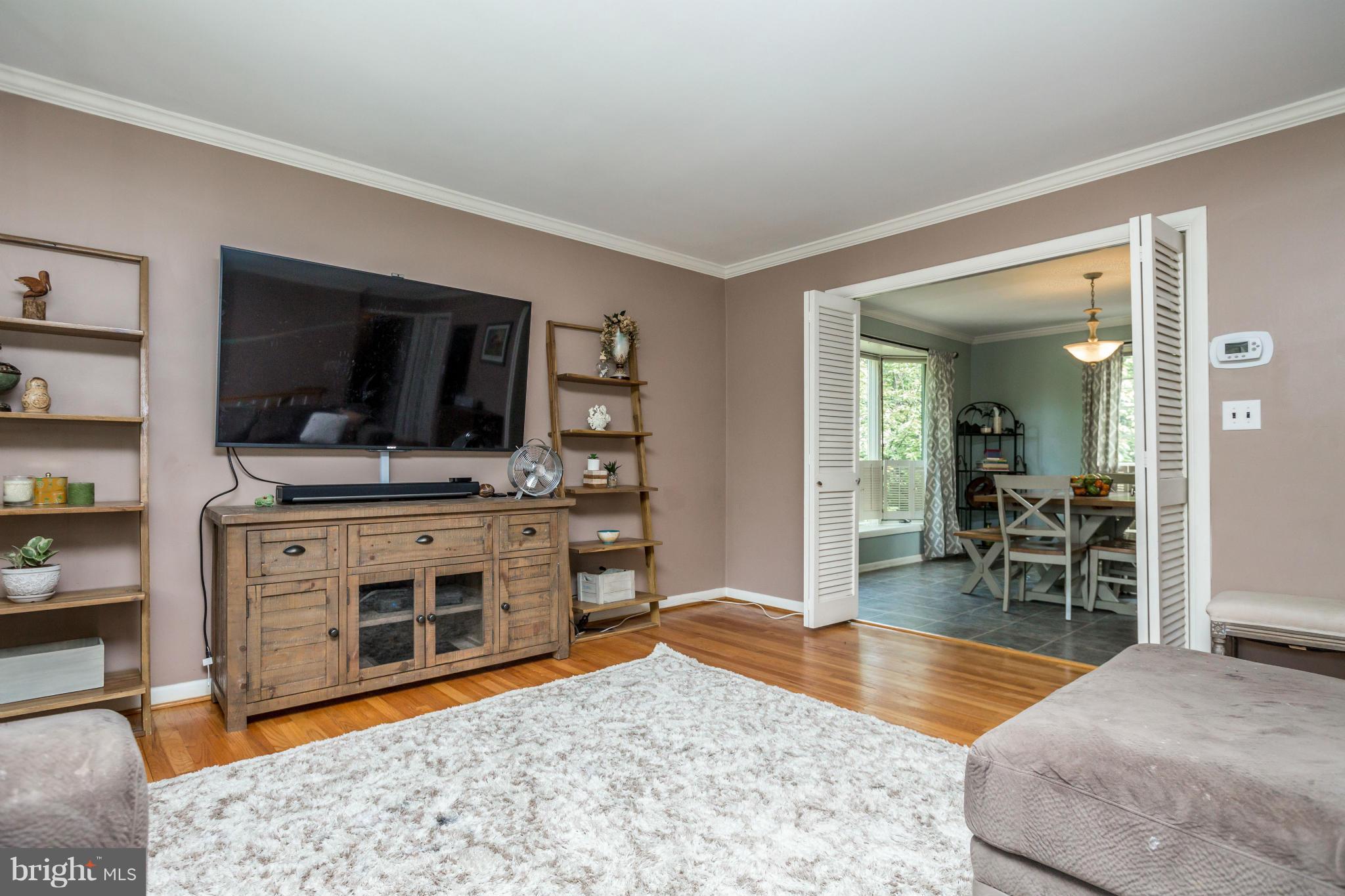 VILLAGE GREEN - Residential