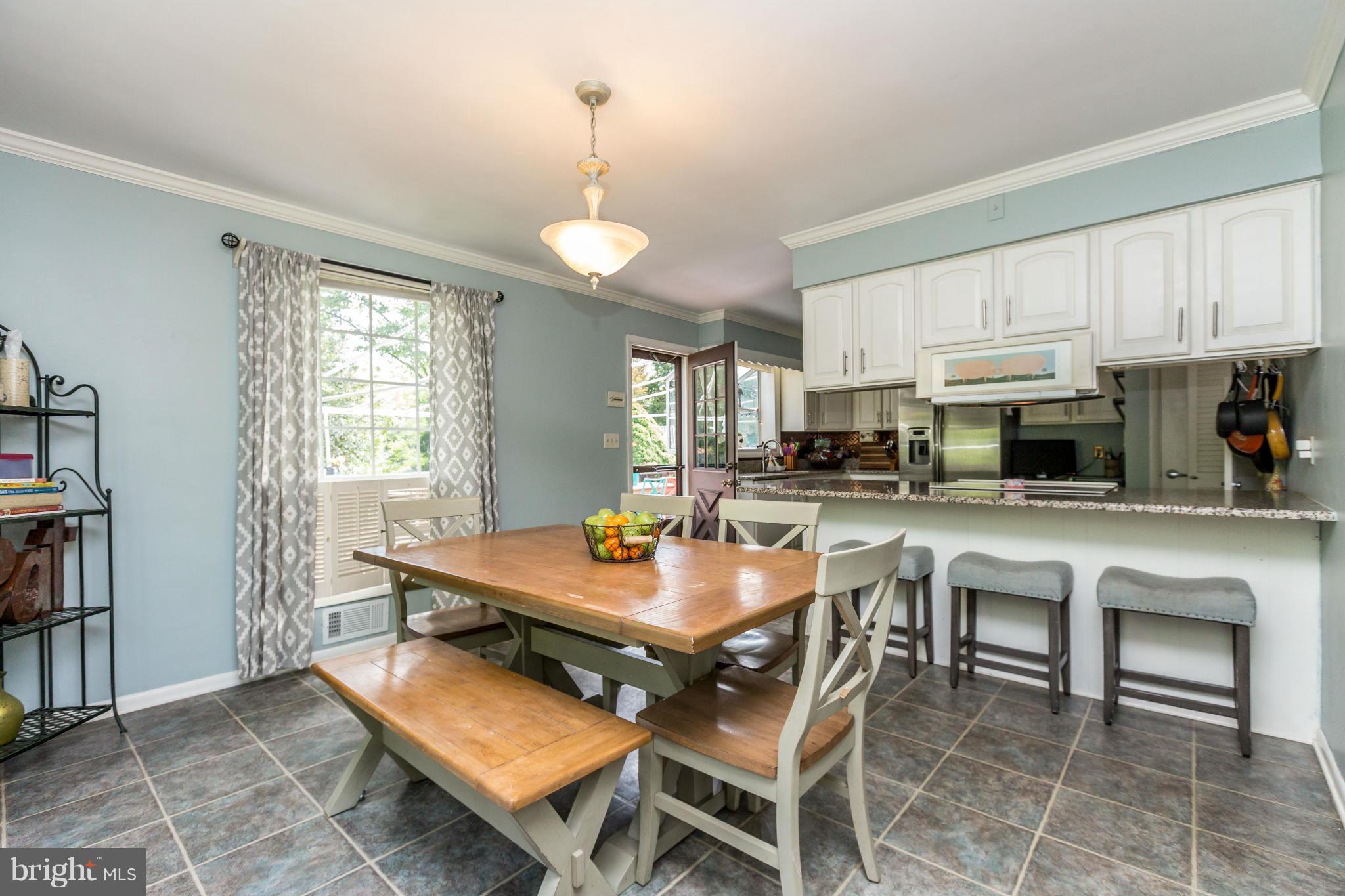 VILLAGE GREEN - Residential