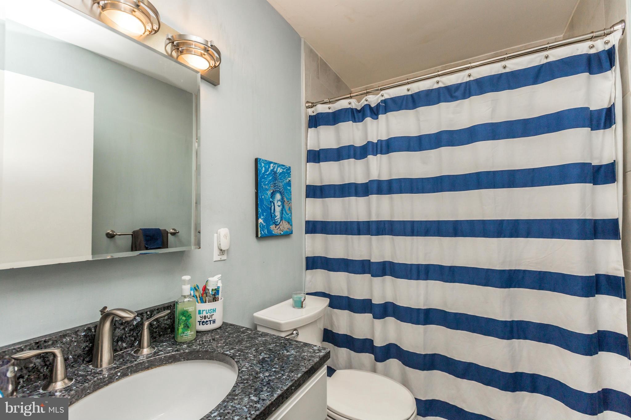 VILLAGE GREEN - Residential