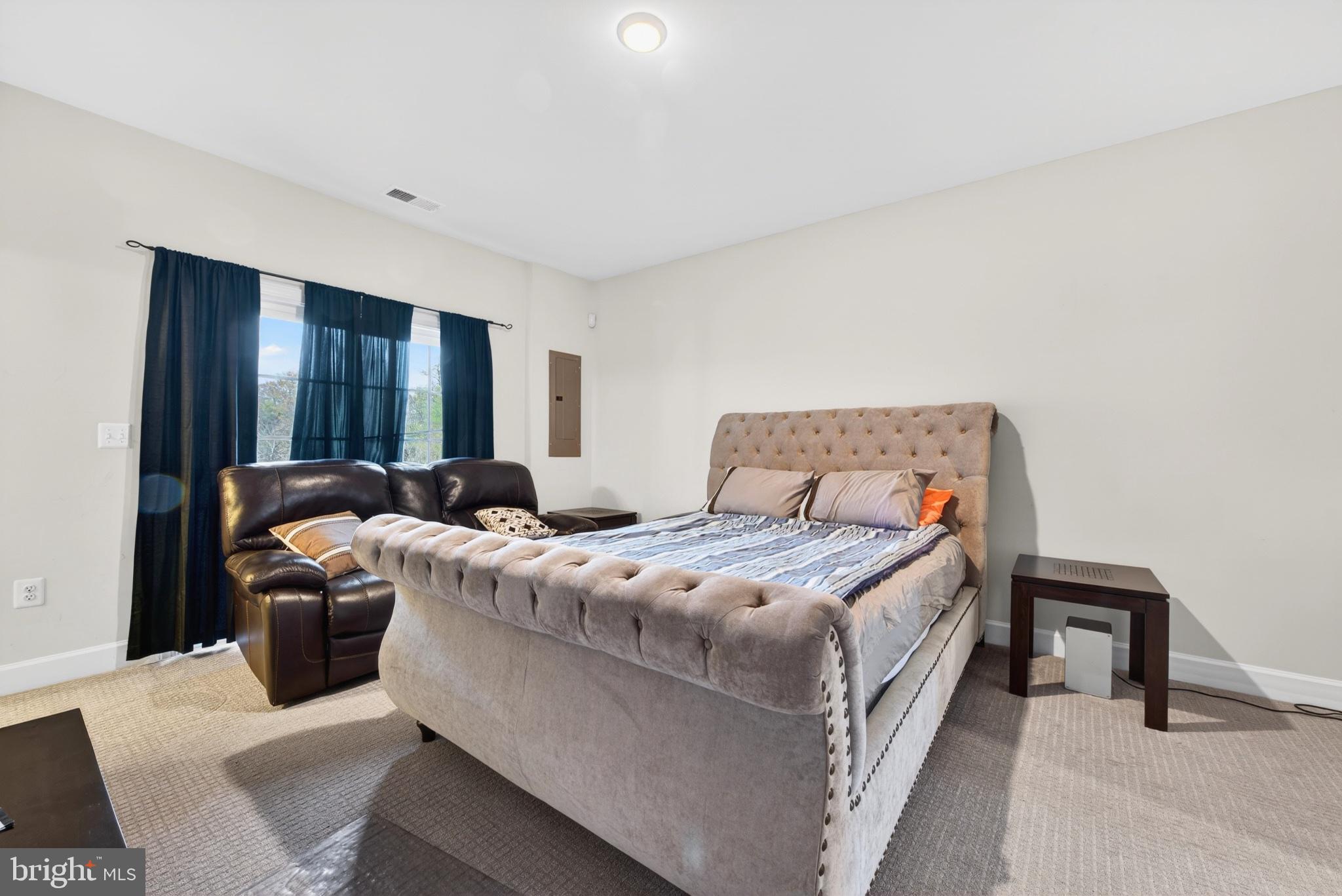 HAYMARKET CROSSING - Residential