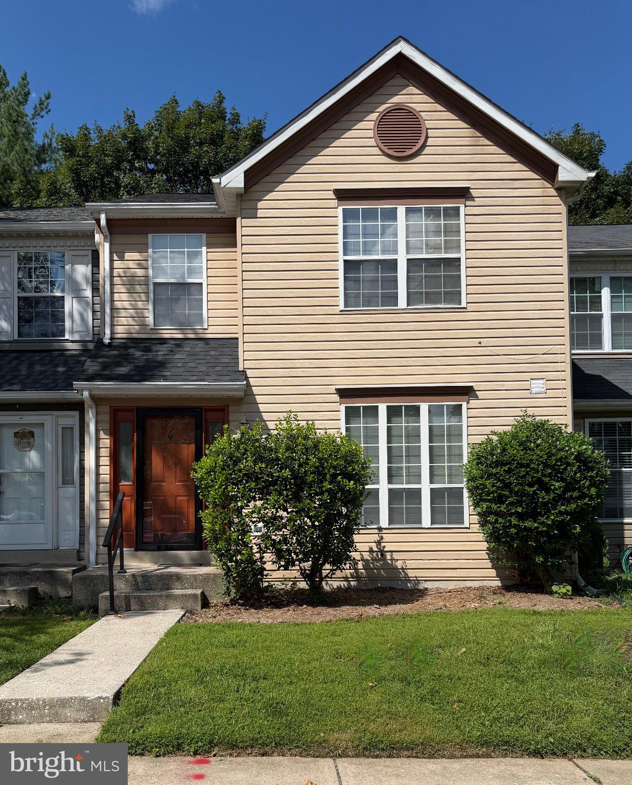 6122 LITTLE FOXES RUN