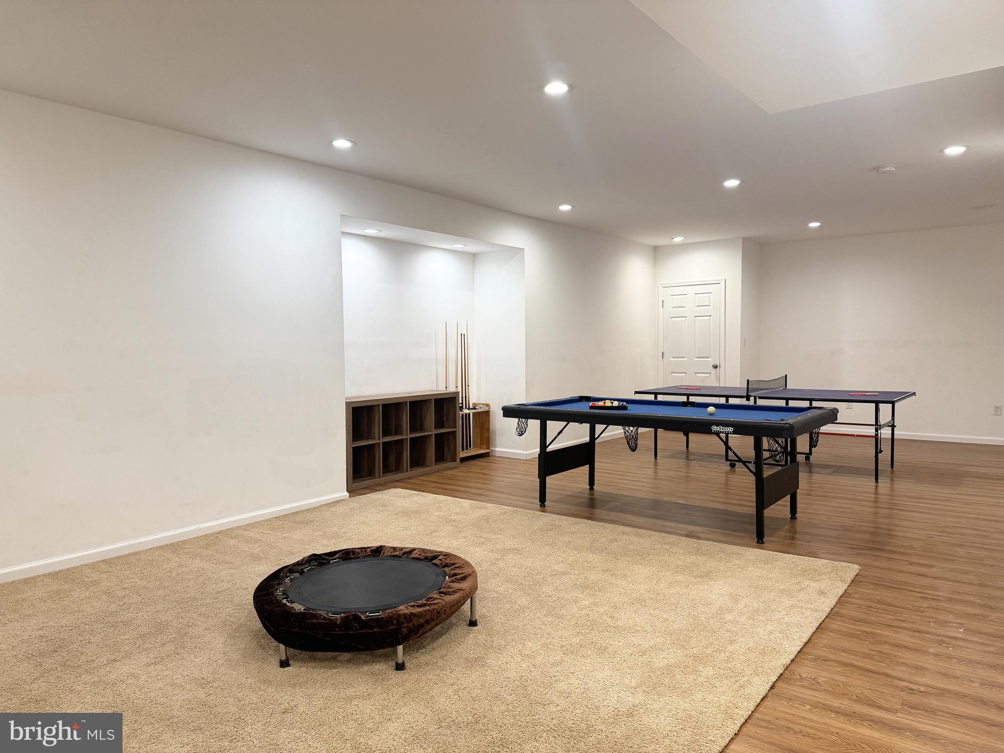 COVENTRY MEWS - Residential