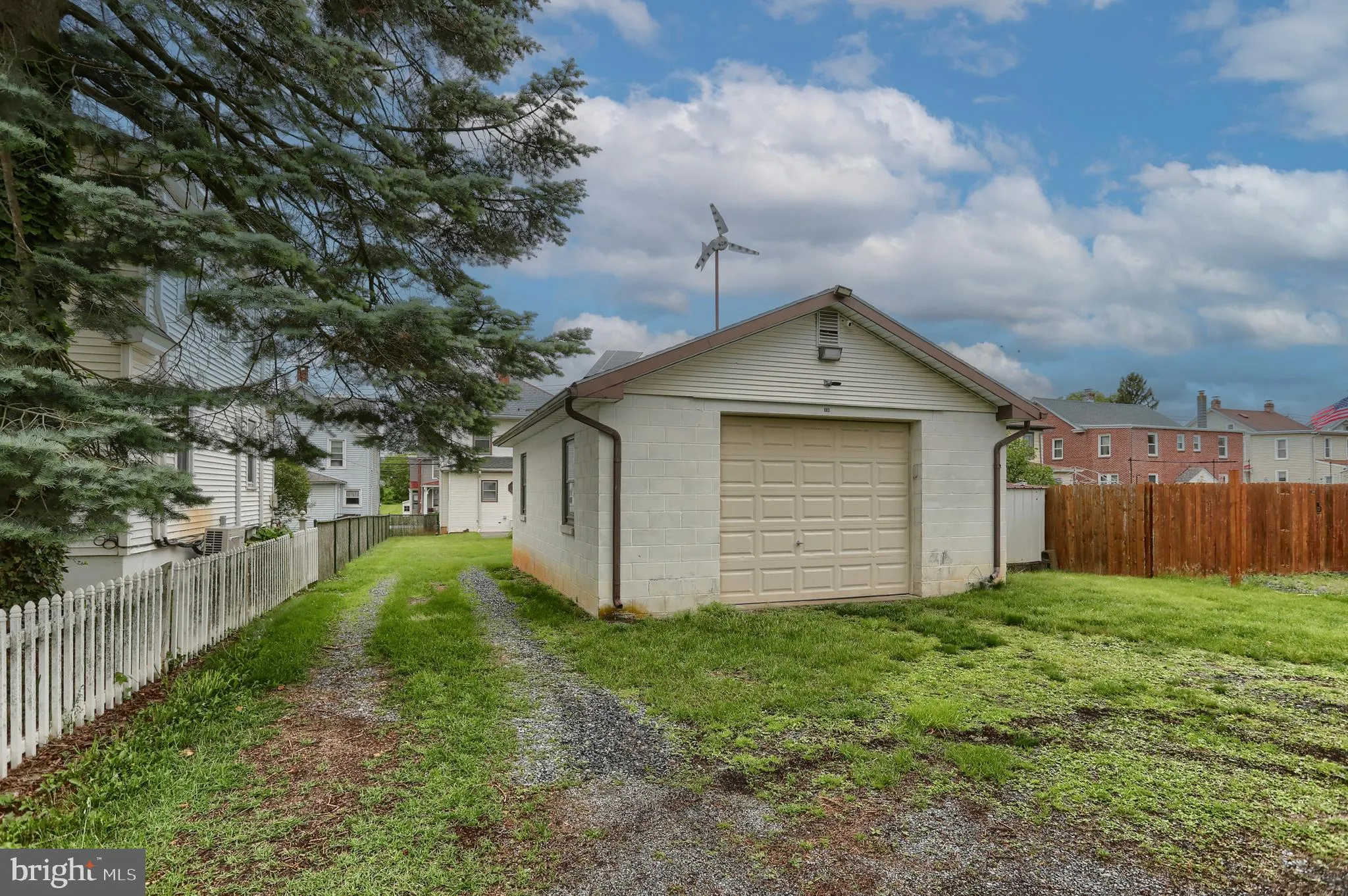 Hershey, Pennsylvania 17033, United States, 3 Bedrooms Bedrooms, ,2 BathroomsBathrooms,Residential,Pending,135947