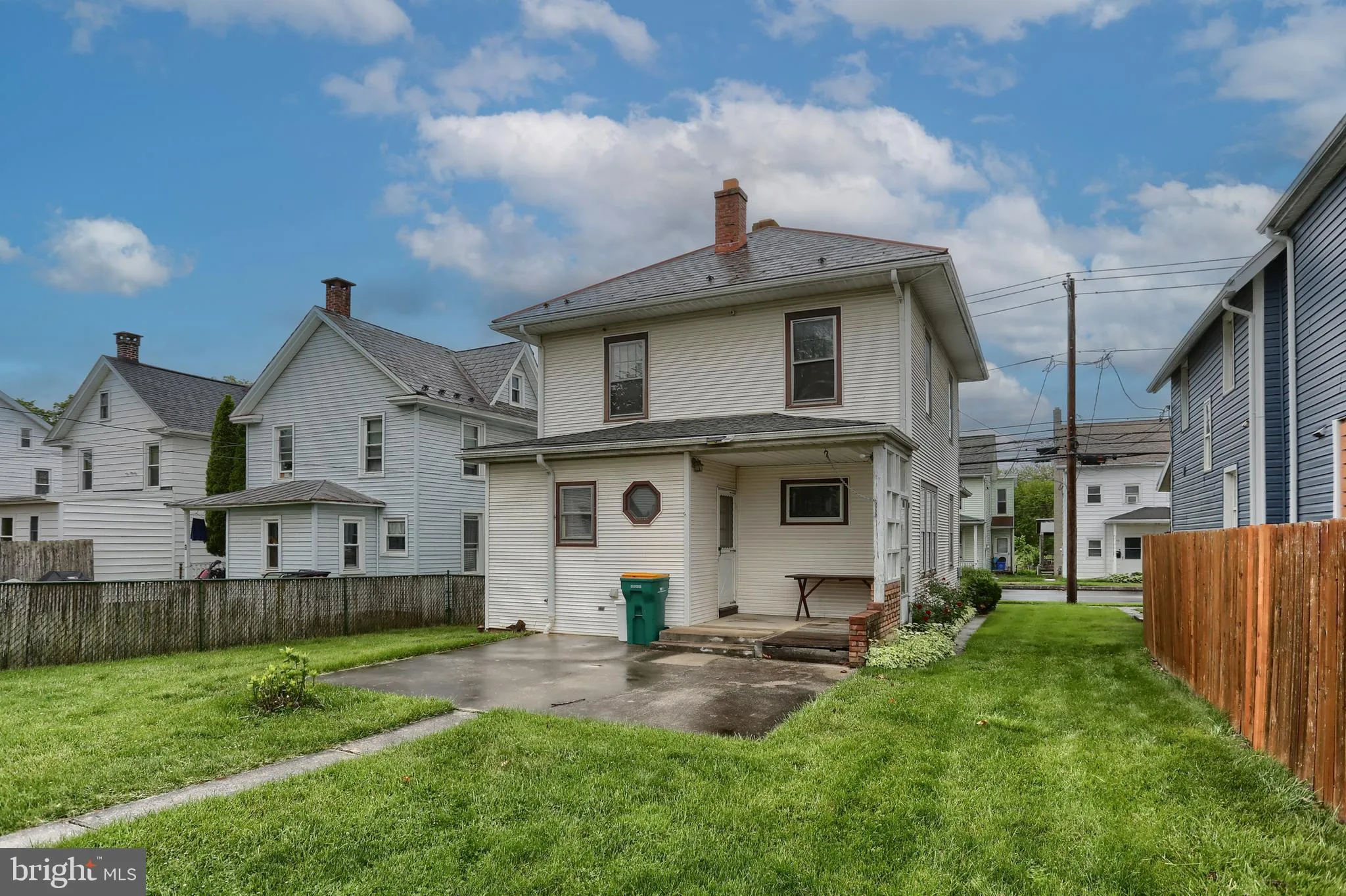 Hershey, Pennsylvania 17033, United States, 3 Bedrooms Bedrooms, ,2 BathroomsBathrooms,Residential,Pending,135947