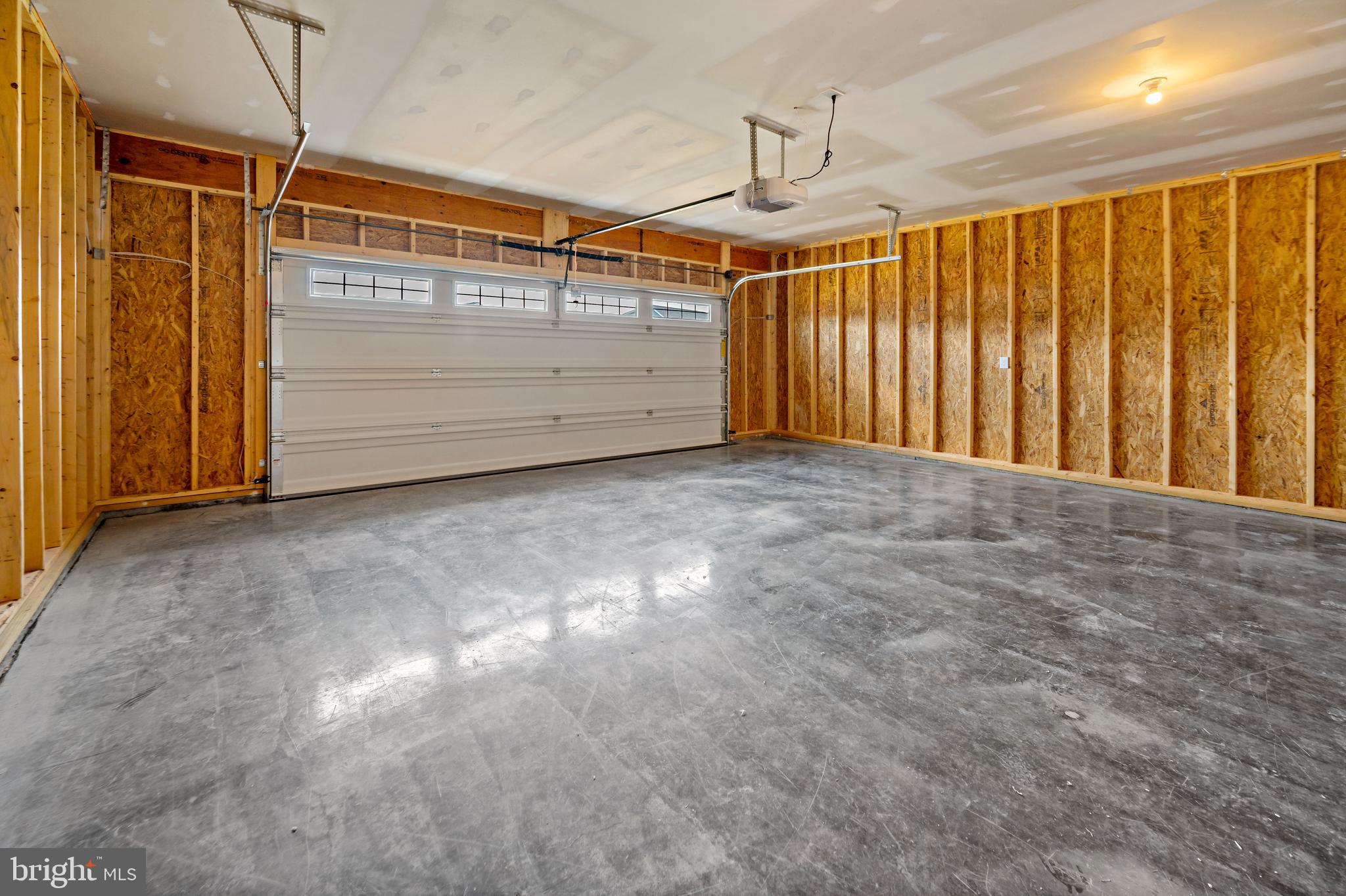 BRIDLE CREEK - Residential