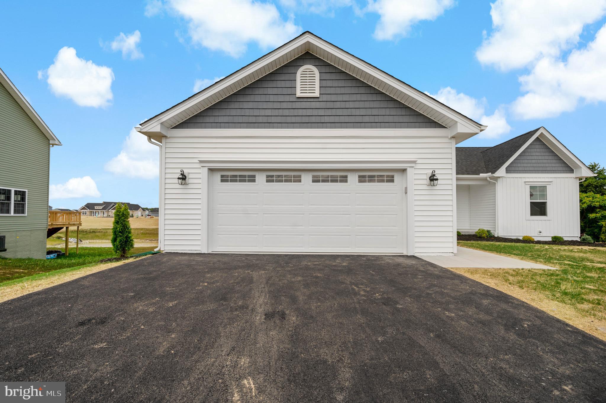 BRIDLE CREEK - Residential