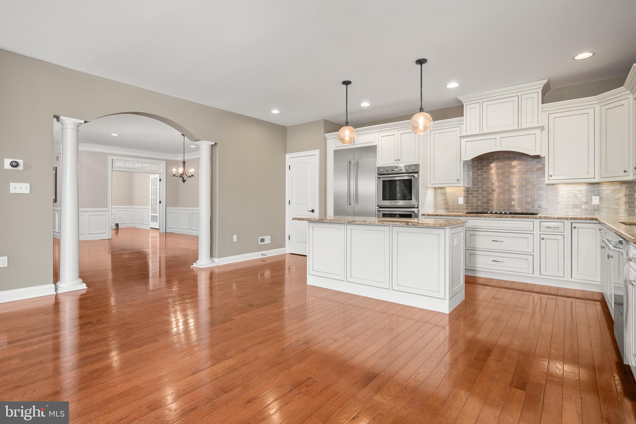 THE VILLAS @ SV - Residential