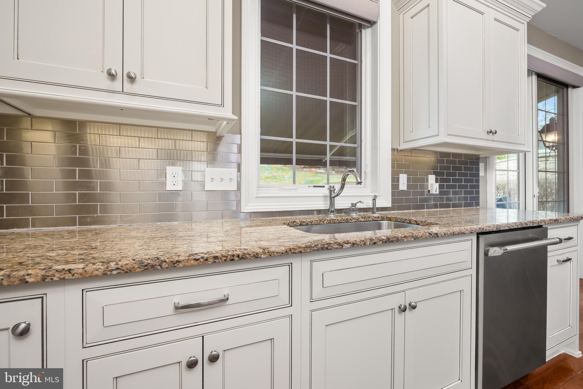 THE VILLAS @ SV - Residential