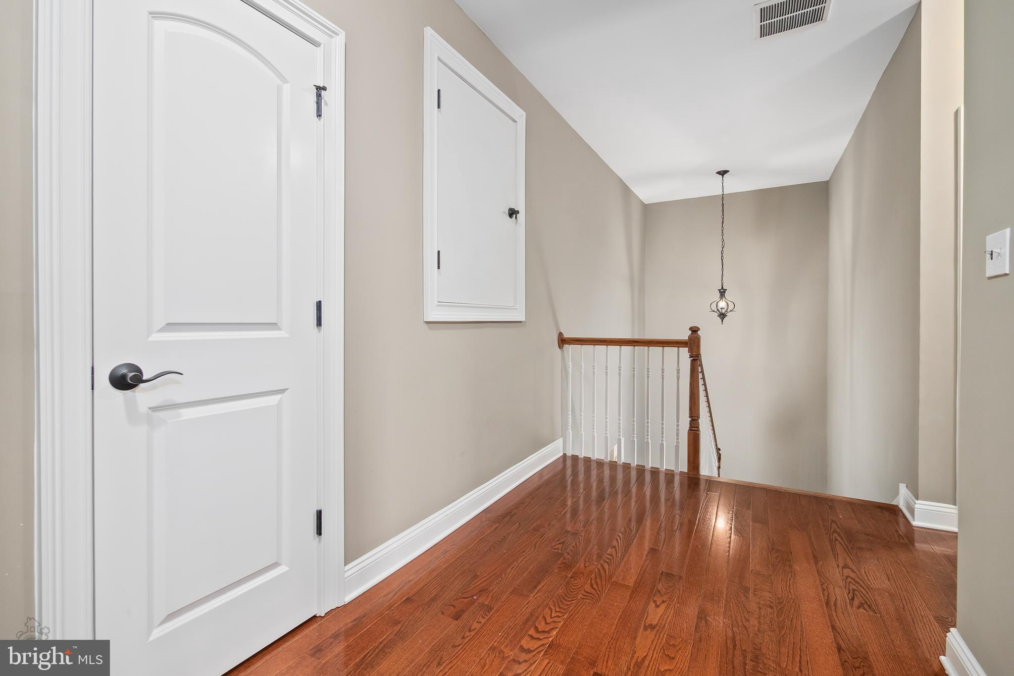 THE VILLAS @ SV - Residential