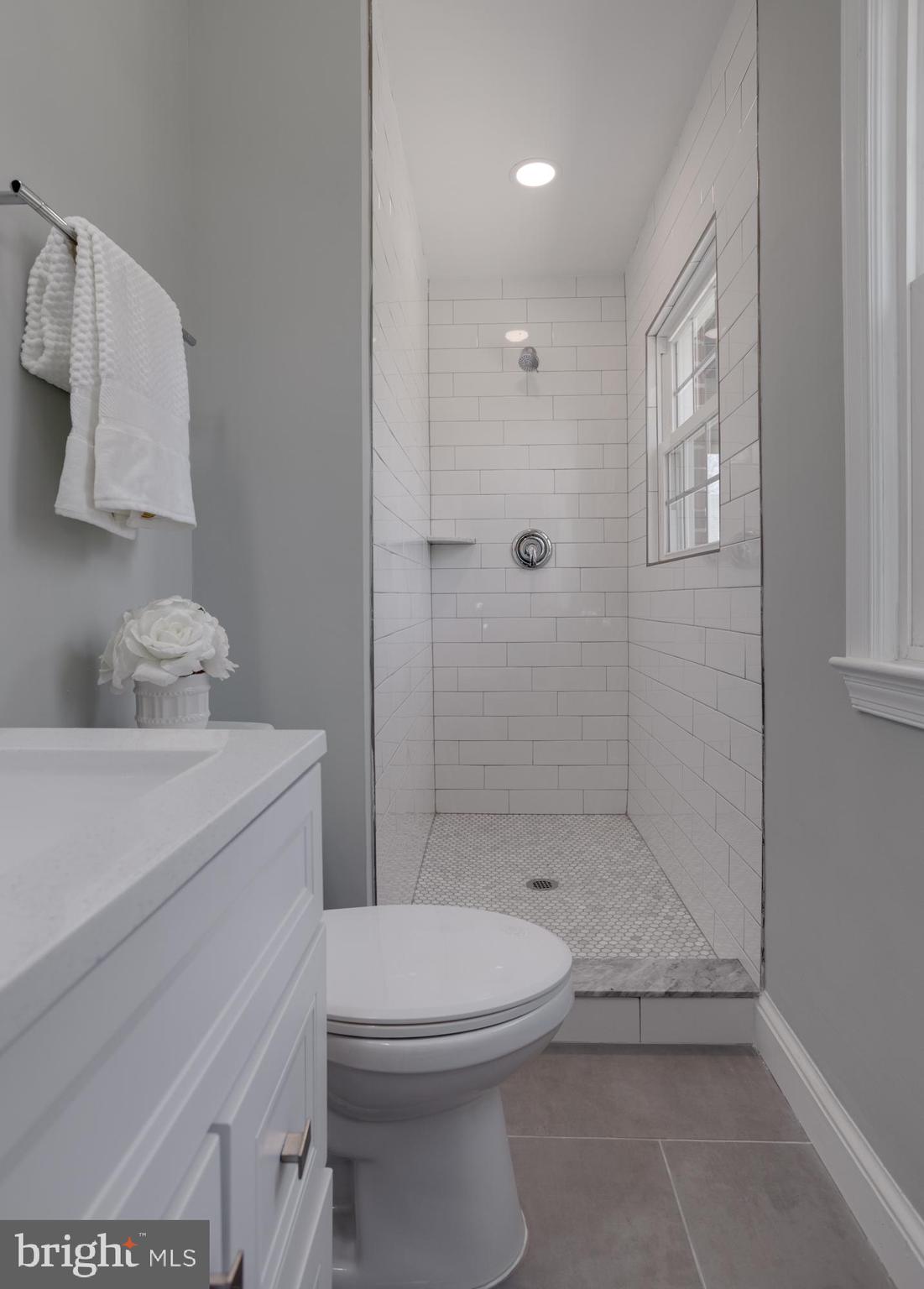 JOYCE HEIGHTS - Residential