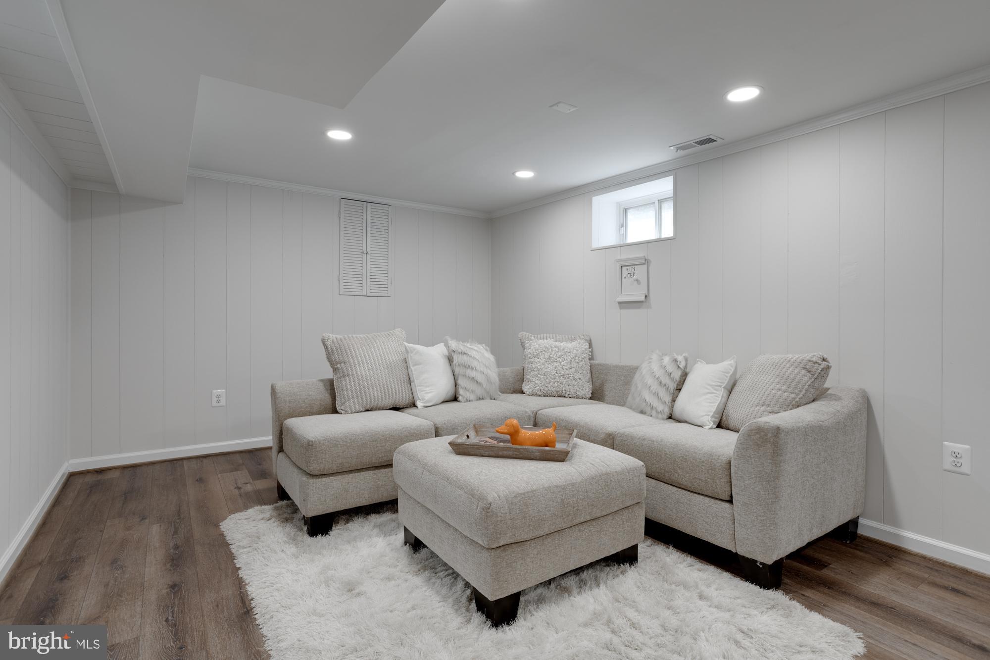 JOYCE HEIGHTS - Residential