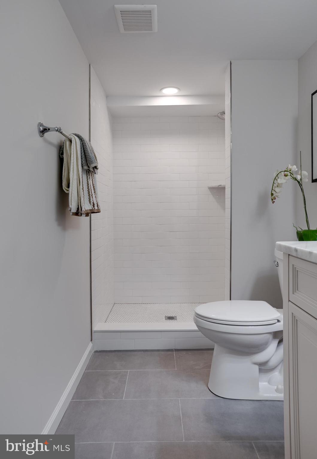 JOYCE HEIGHTS - Residential