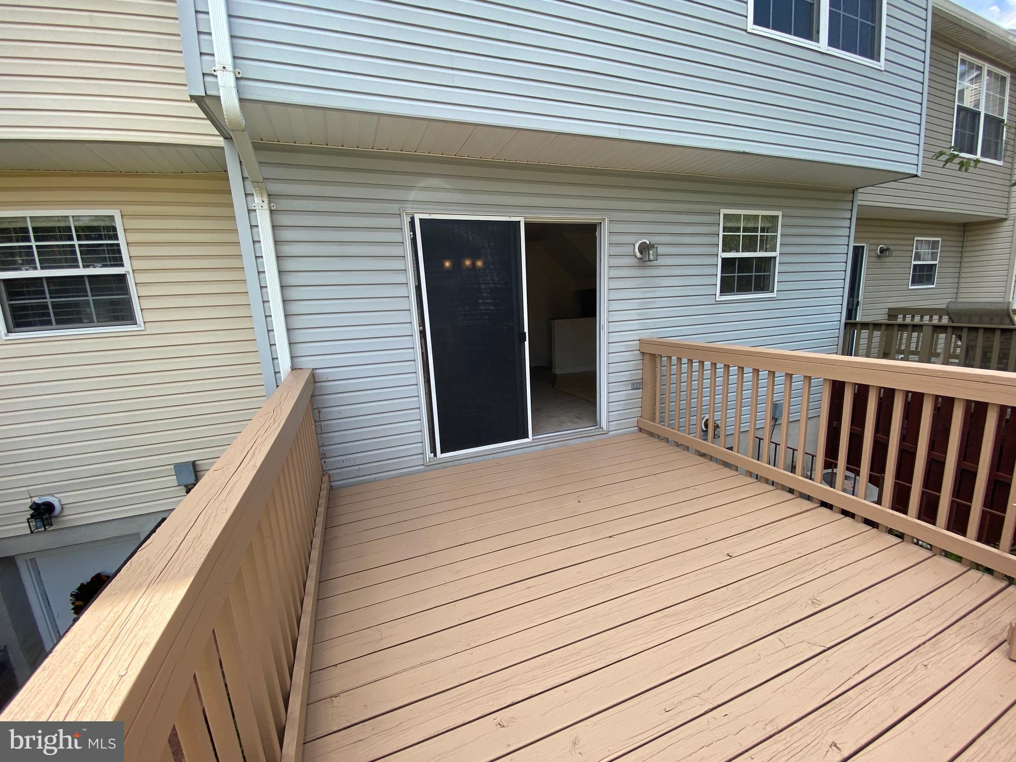 SEVEN OAKS - Residential