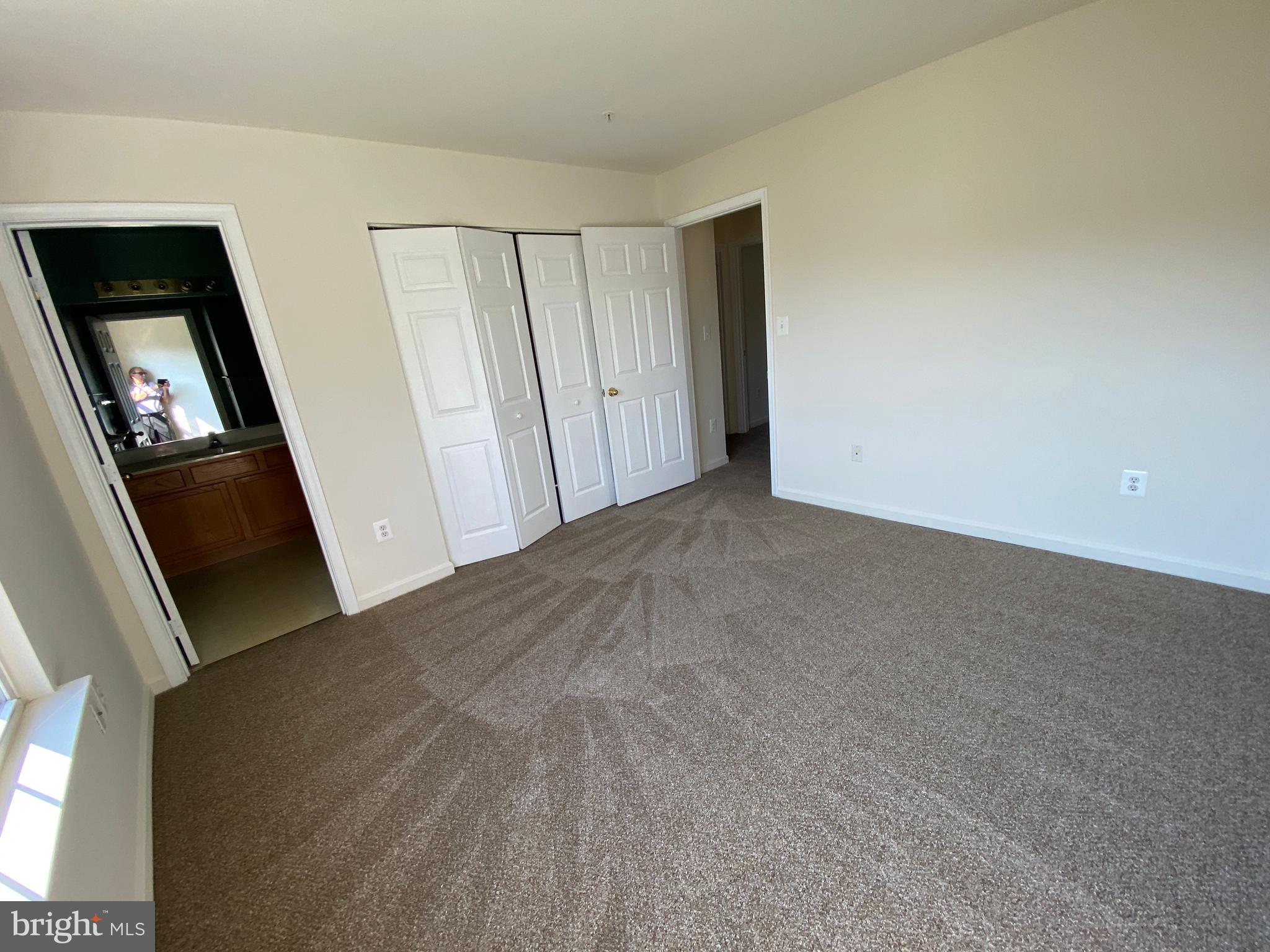 SEVEN OAKS - Residential