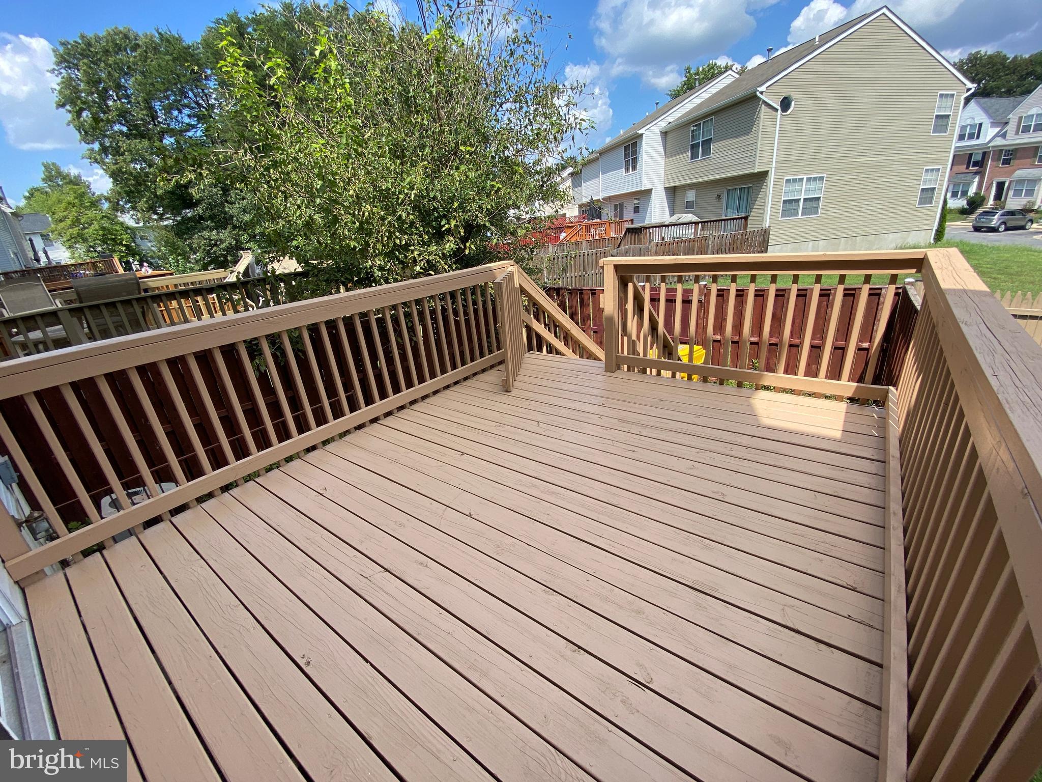 SEVEN OAKS - Residential