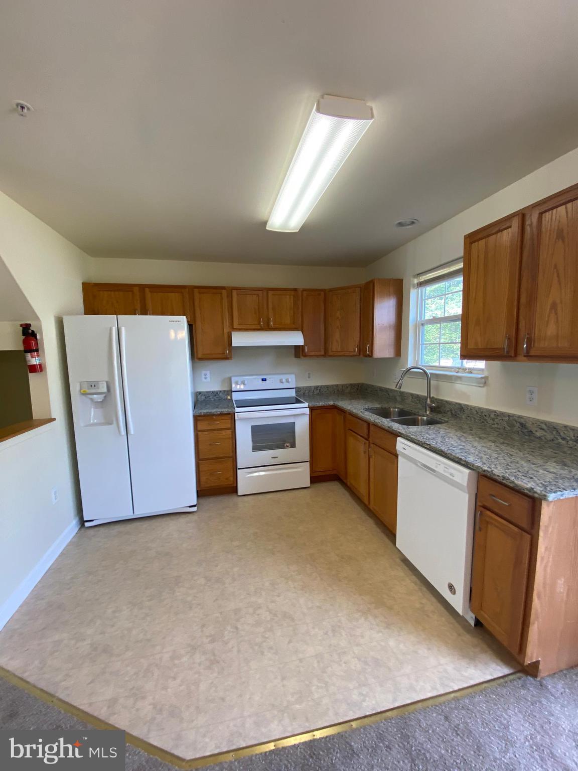 SEVEN OAKS - Residential