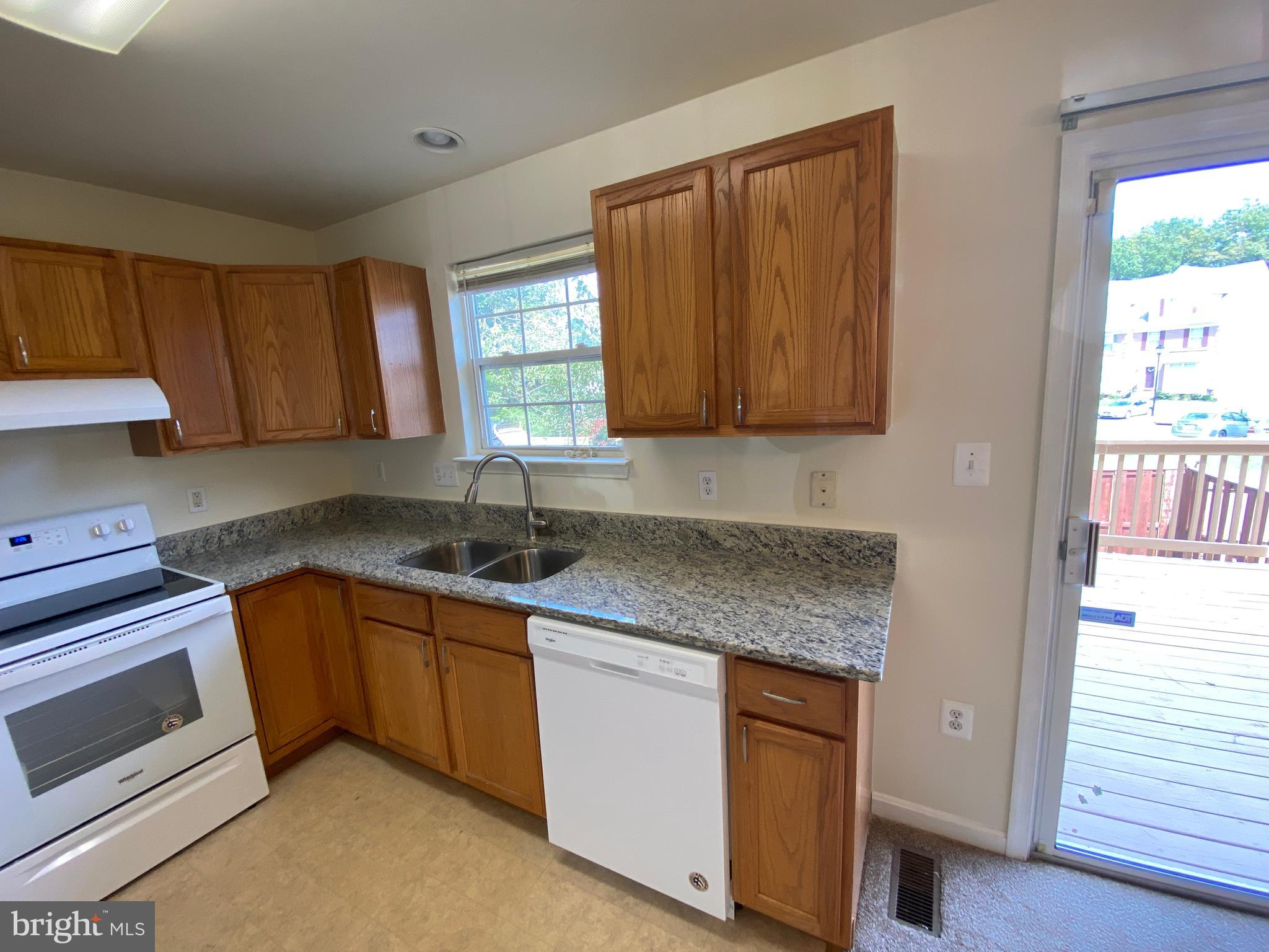 SEVEN OAKS - Residential