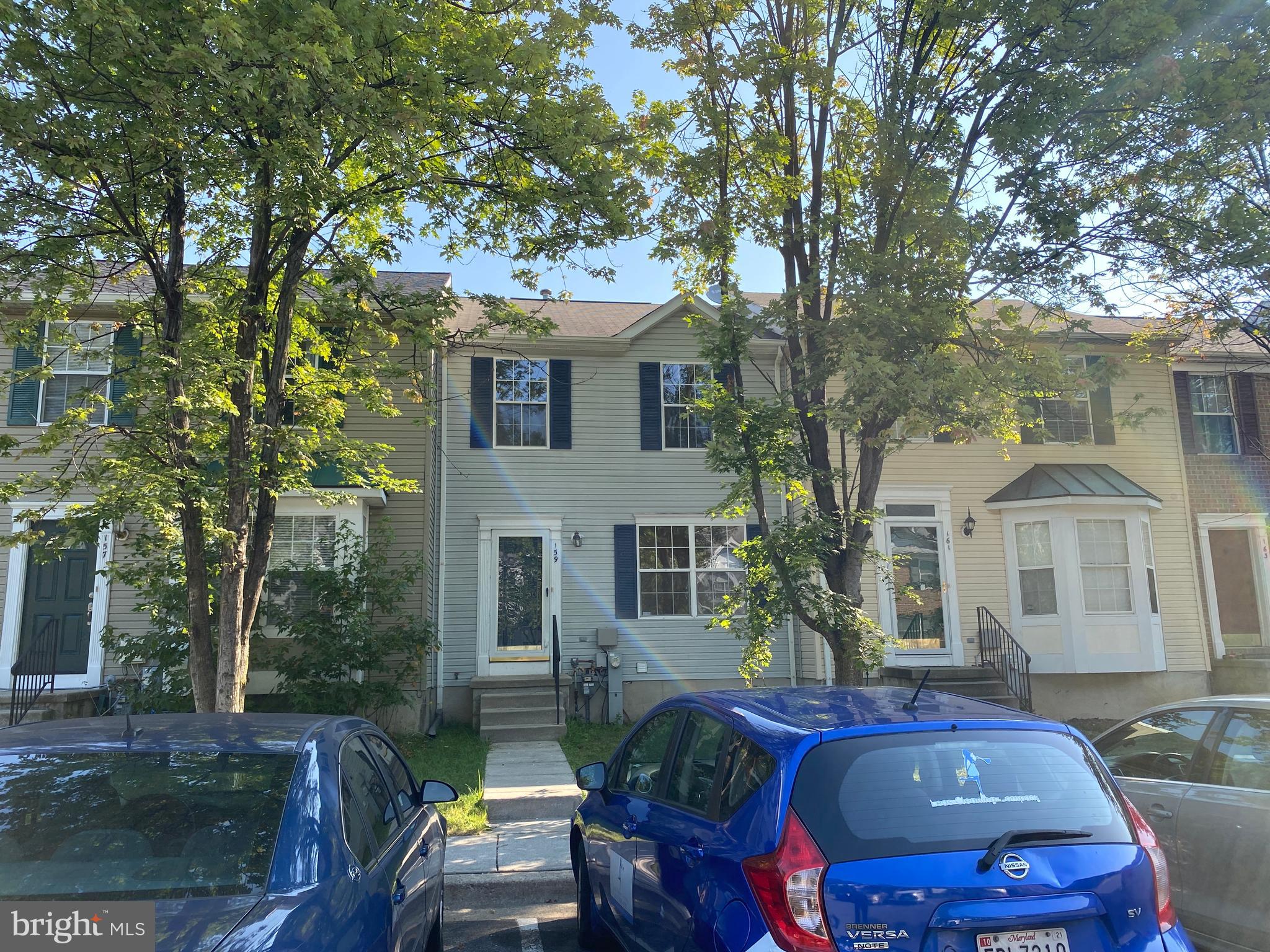 SEVEN OAKS - Residential