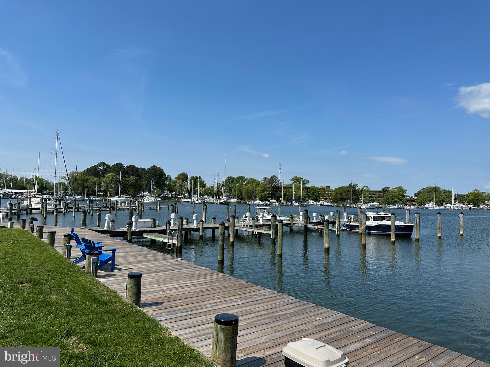 OYSTER BAY CONDOMINIUMS - Land