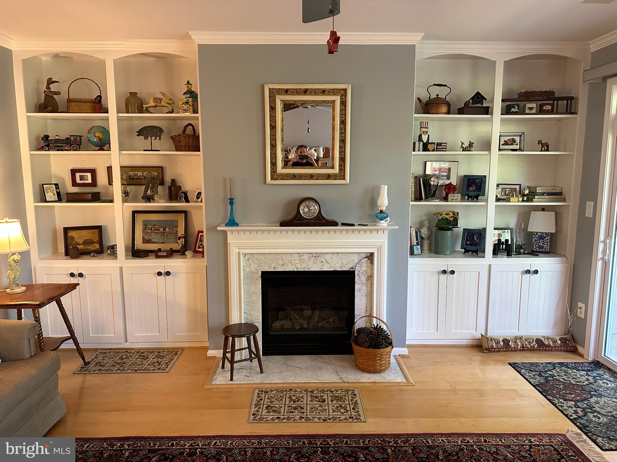 OYSTER BAY CONDOMINIUMS - Land