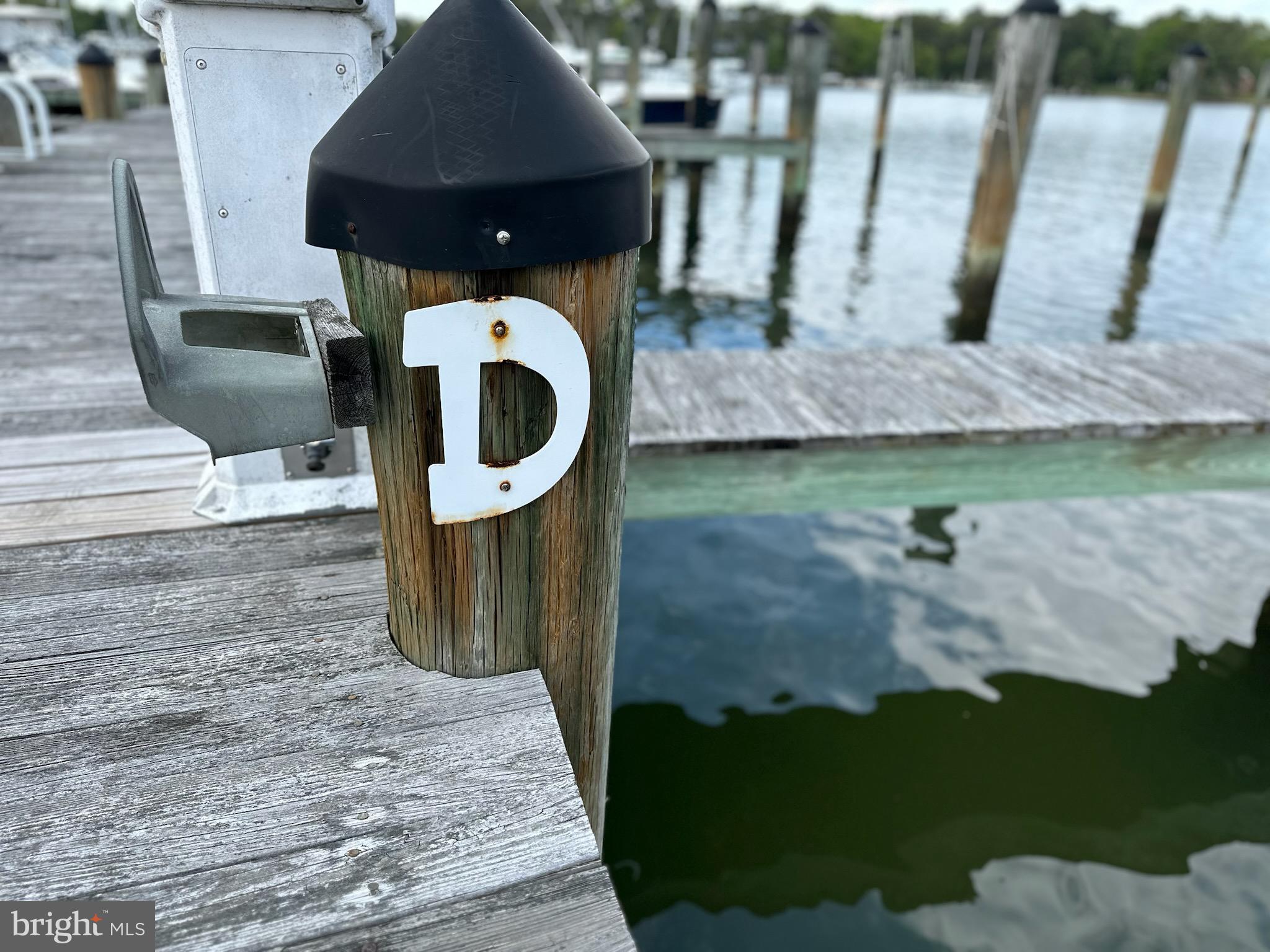 OYSTER BAY CONDOMINIUMS - Land