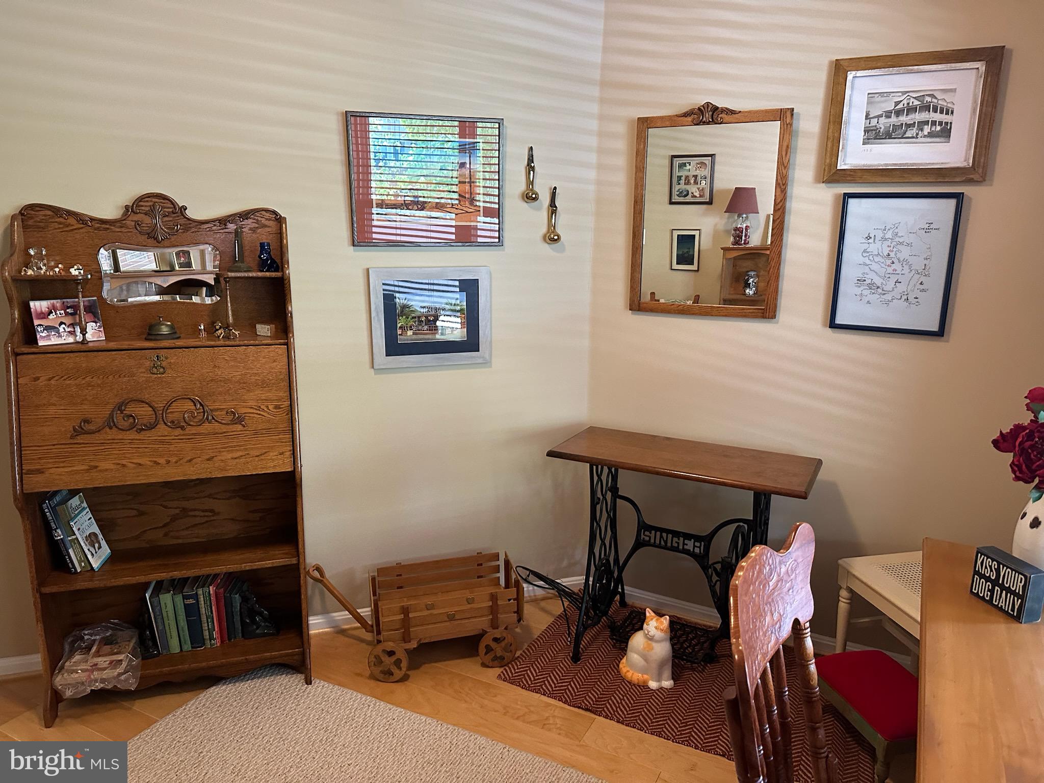 OYSTER BAY CONDOMINIUMS - Land