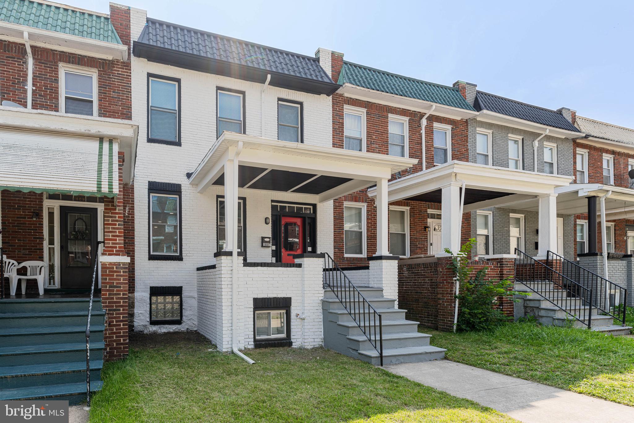 1607 SAINT STEPHENS STREET