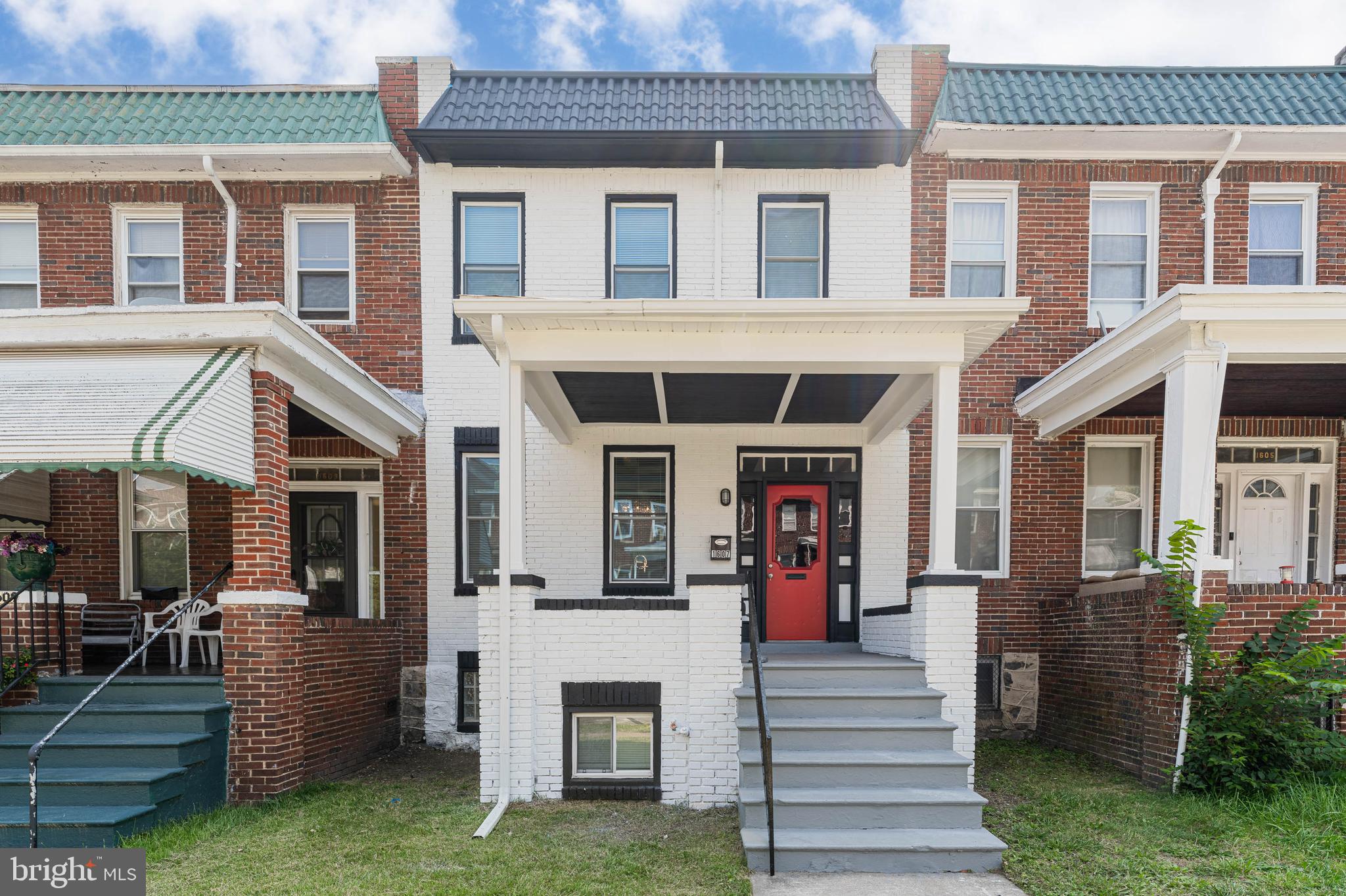 1607 SAINT STEPHENS STREET