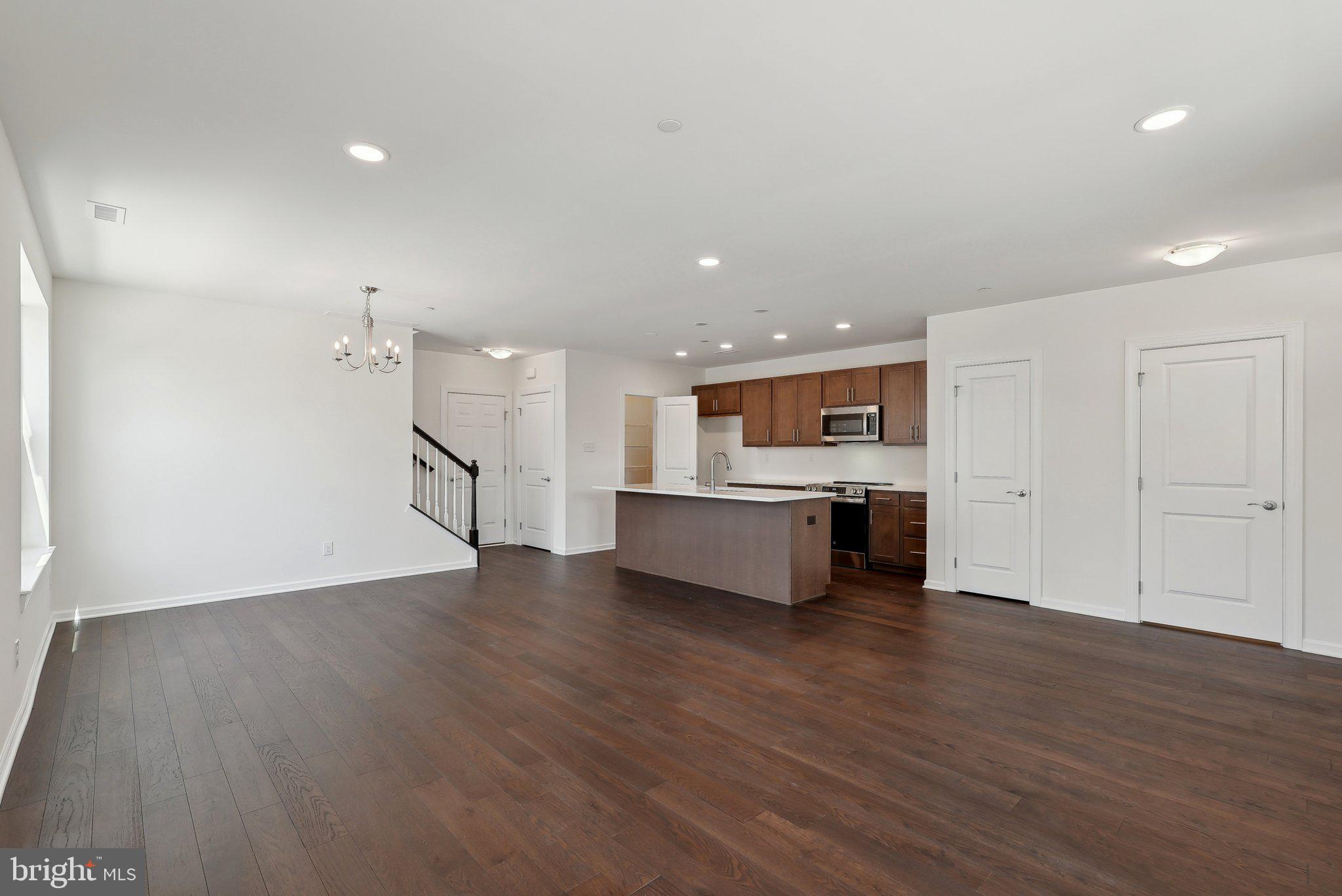 ARBOR PLACE - Residential