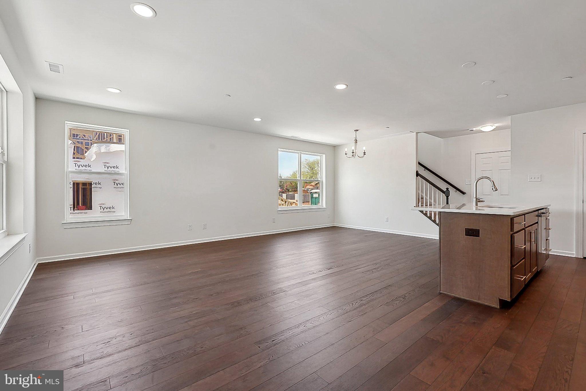 ARBOR PLACE - Residential