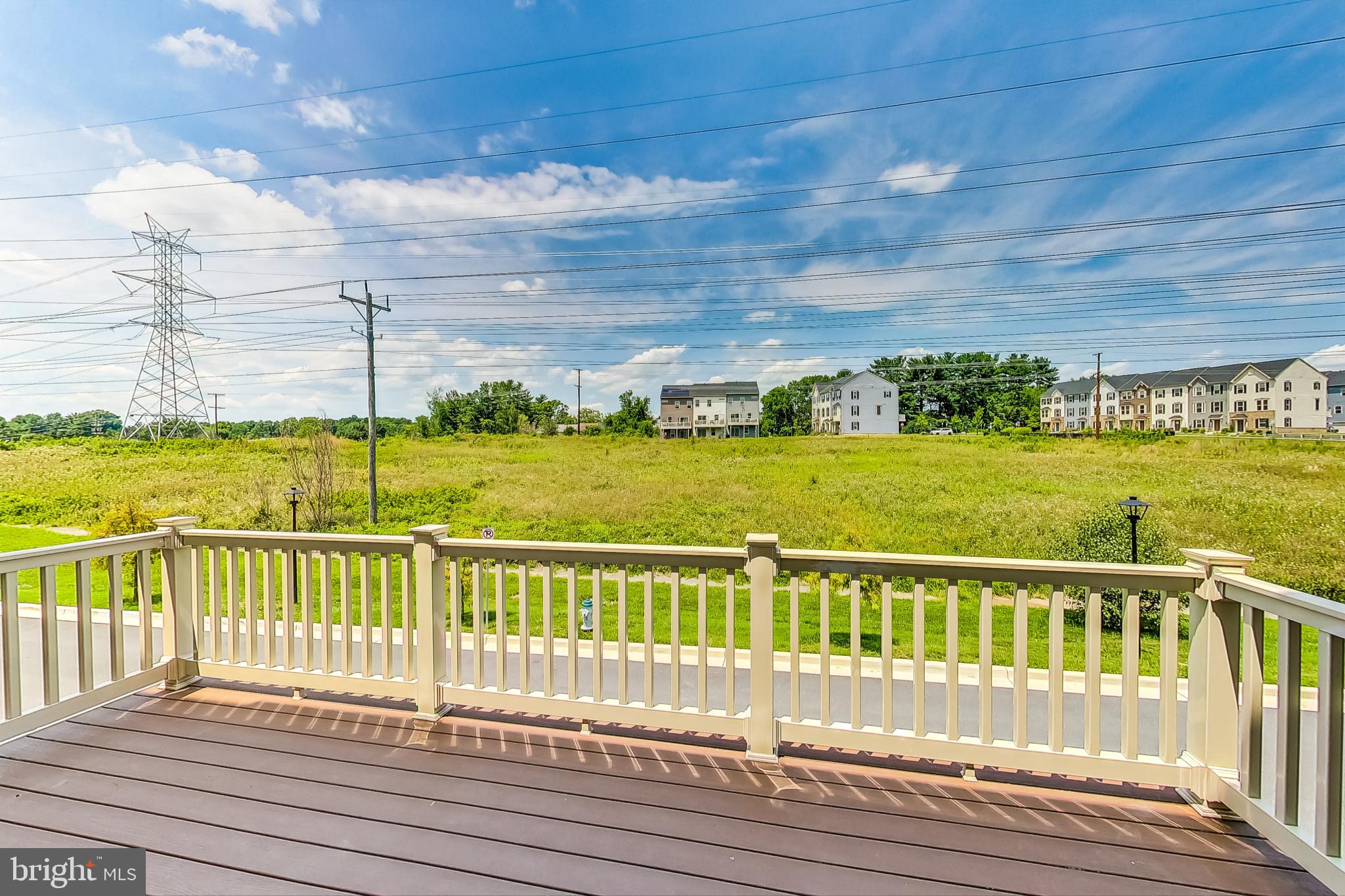 MONTGOMERY VILLAGE - Residential Lease