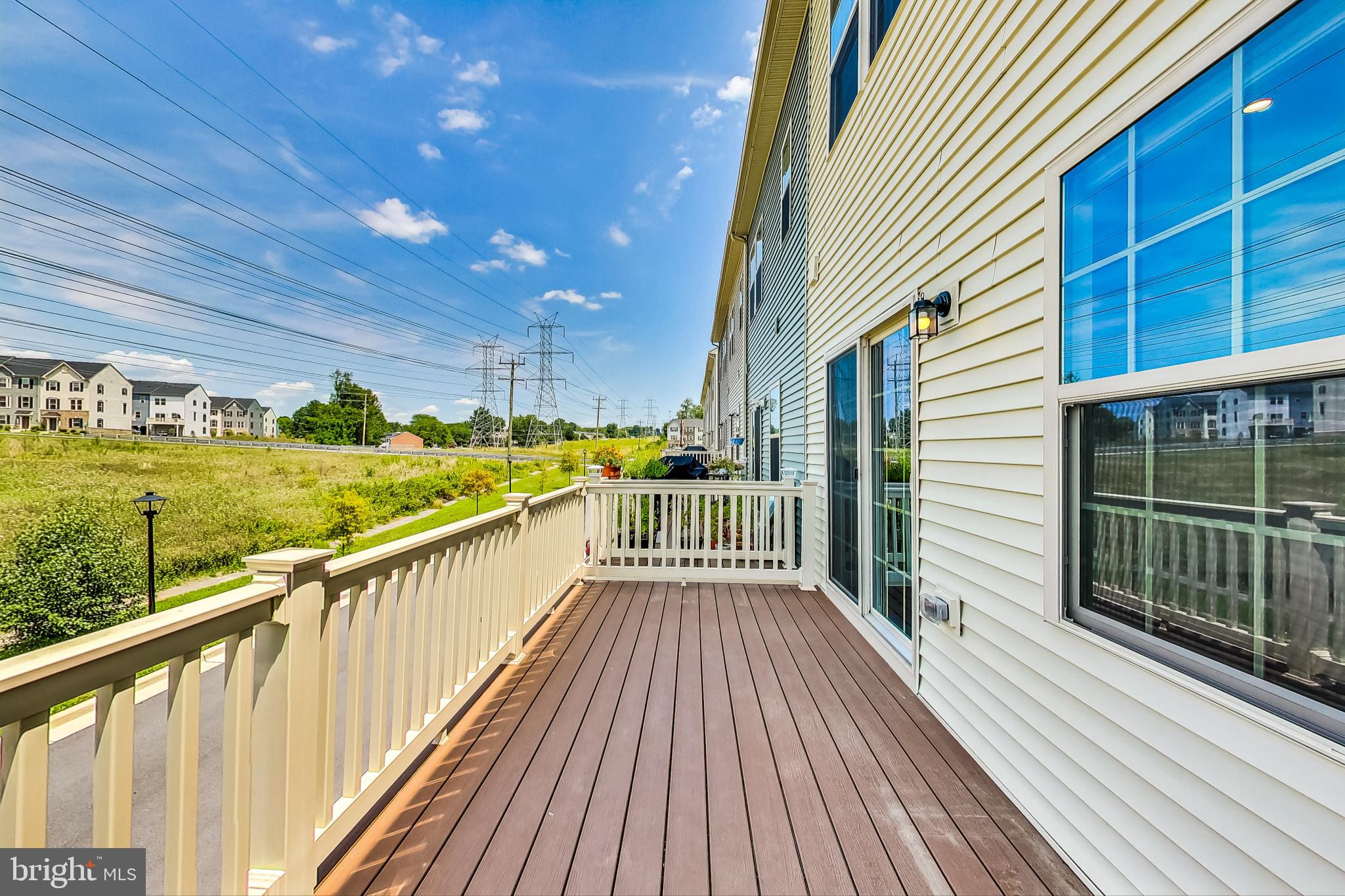 MONTGOMERY VILLAGE - Residential Lease