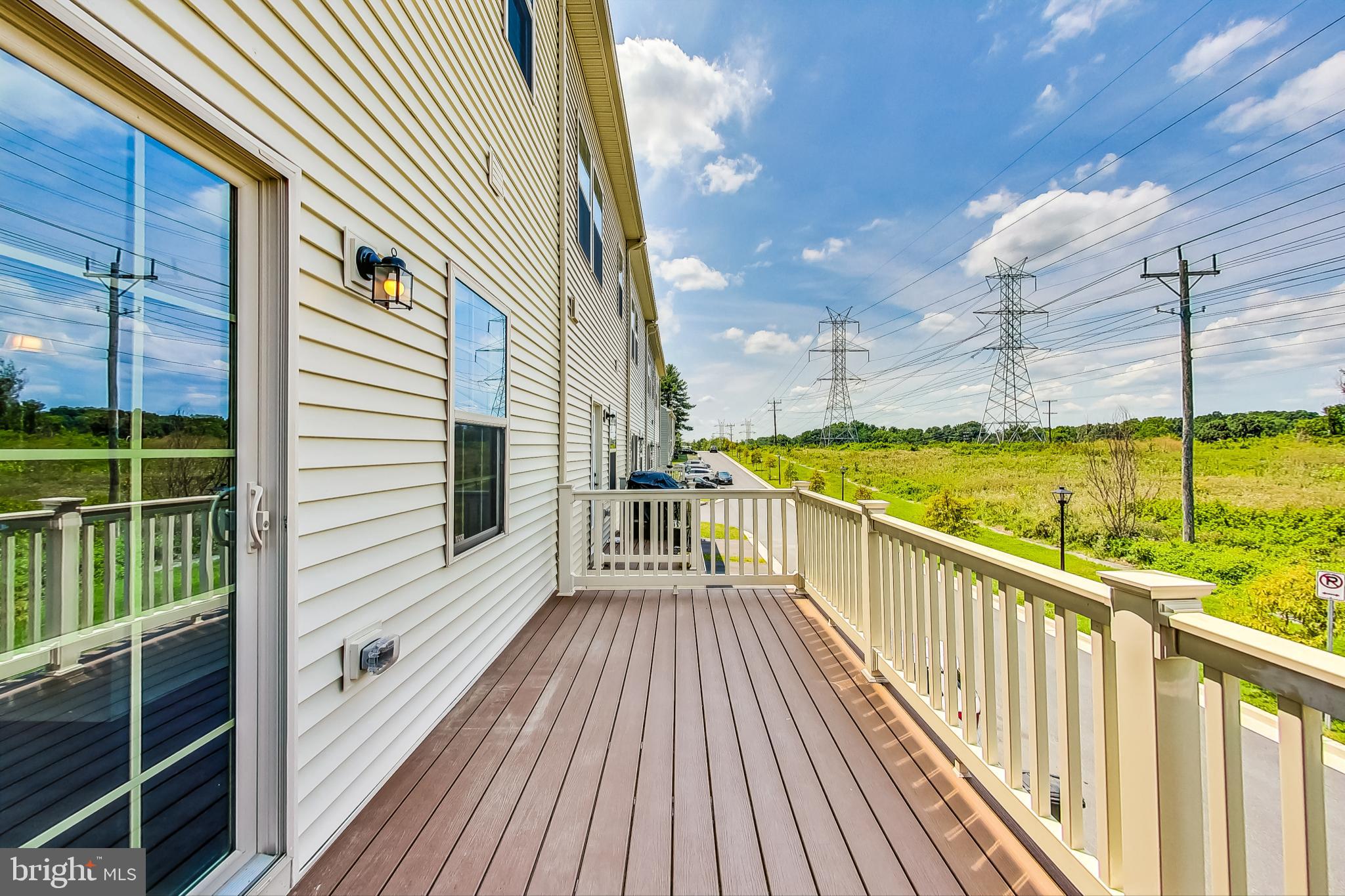 MONTGOMERY VILLAGE - Residential Lease